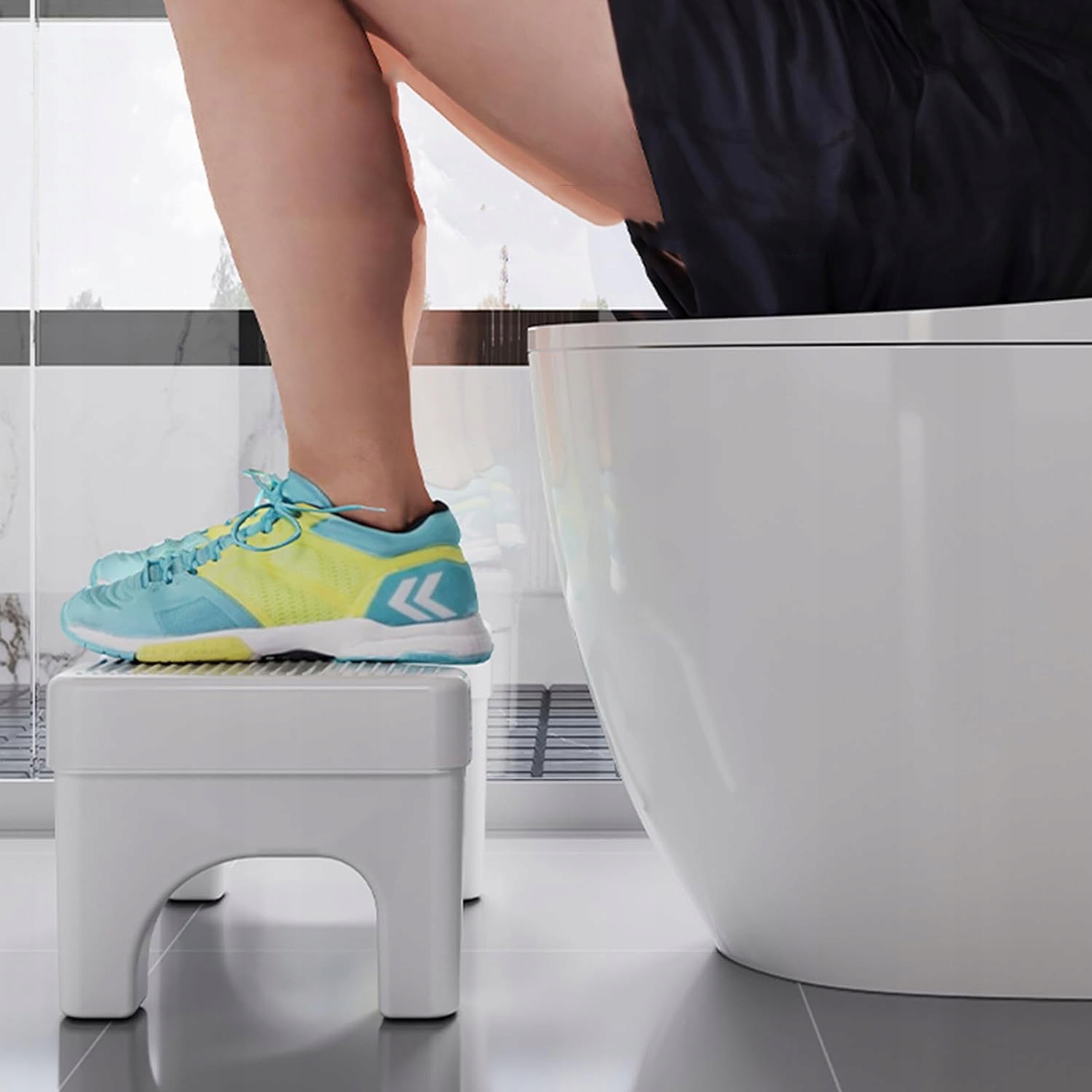 PODNÓŻEK TOALETOWY SKŁADANY PODEST ŁAZIENKOWY DLA DZIECI I DOROSŁYCH BIAŁY Marka inna