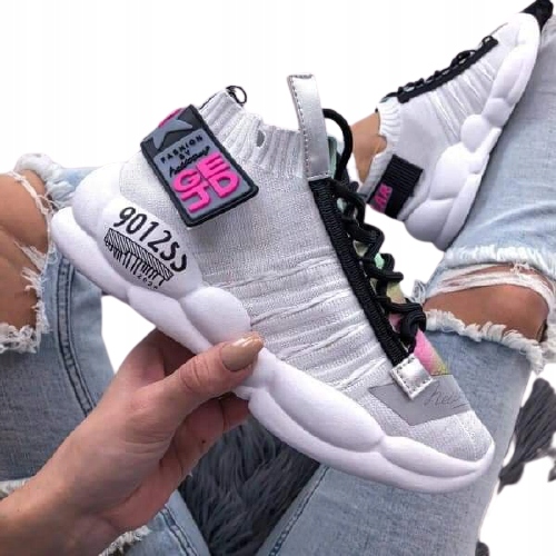

Sneakersy damskie Slar białe holo z naszywkami 39