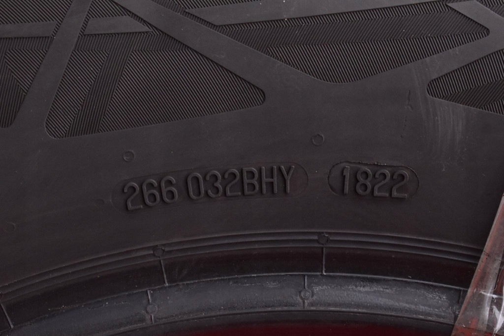 tyre tyres 2 pcs CONTINENTAL summer 215/65/16 22R