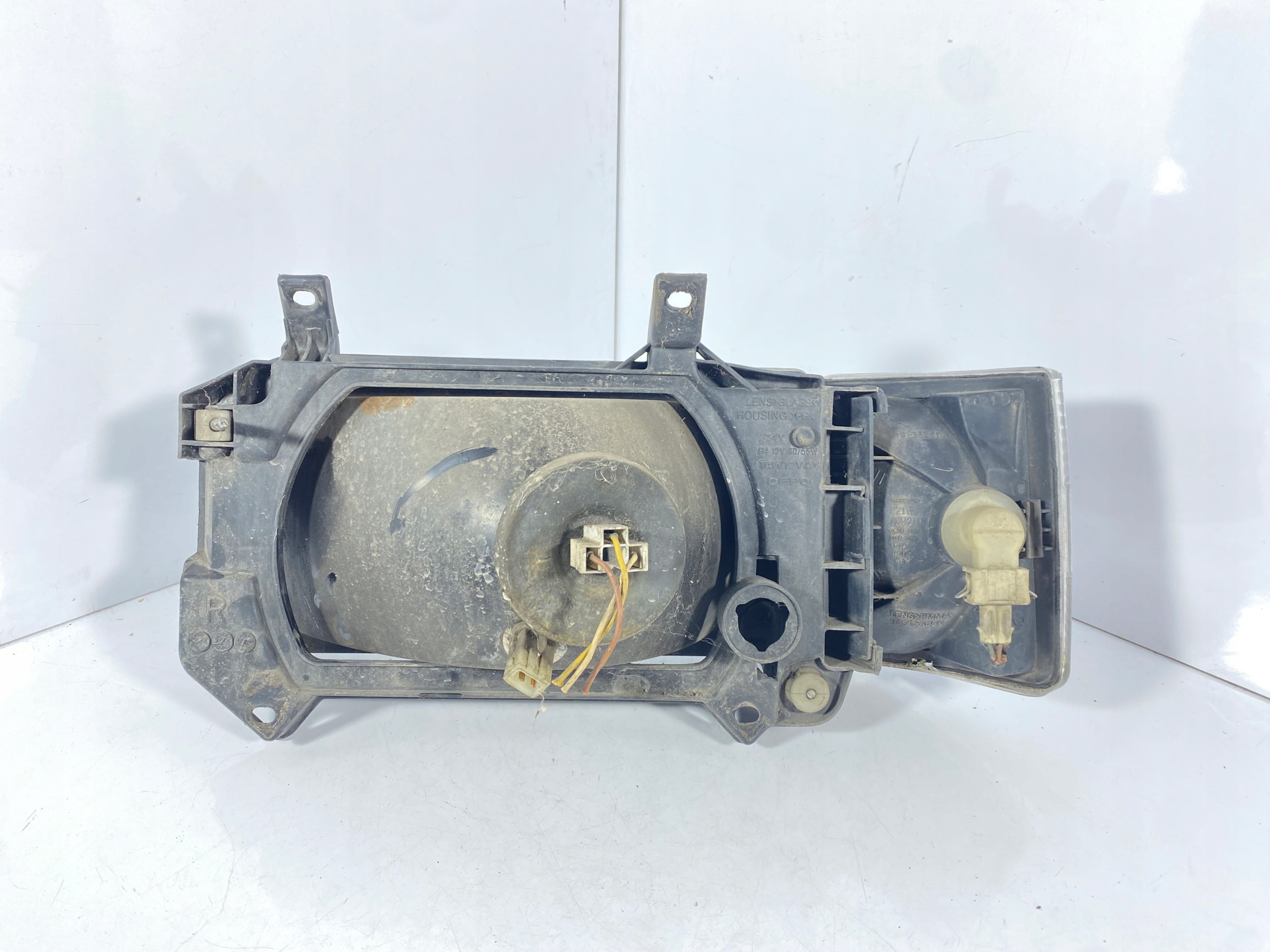 VW Transporter T4 92-03 REFLEKTOR light right front front DEPO 441-1114R