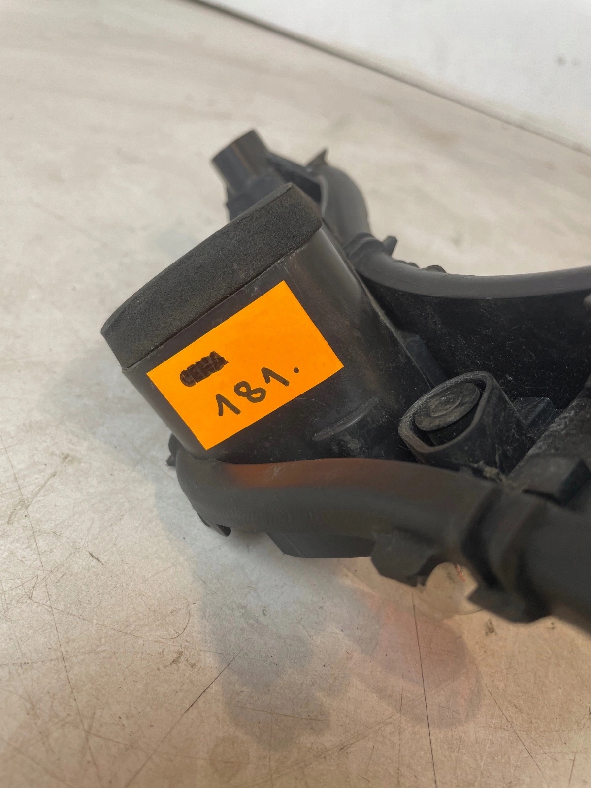 light housing rear part left Peugeot 3008 and