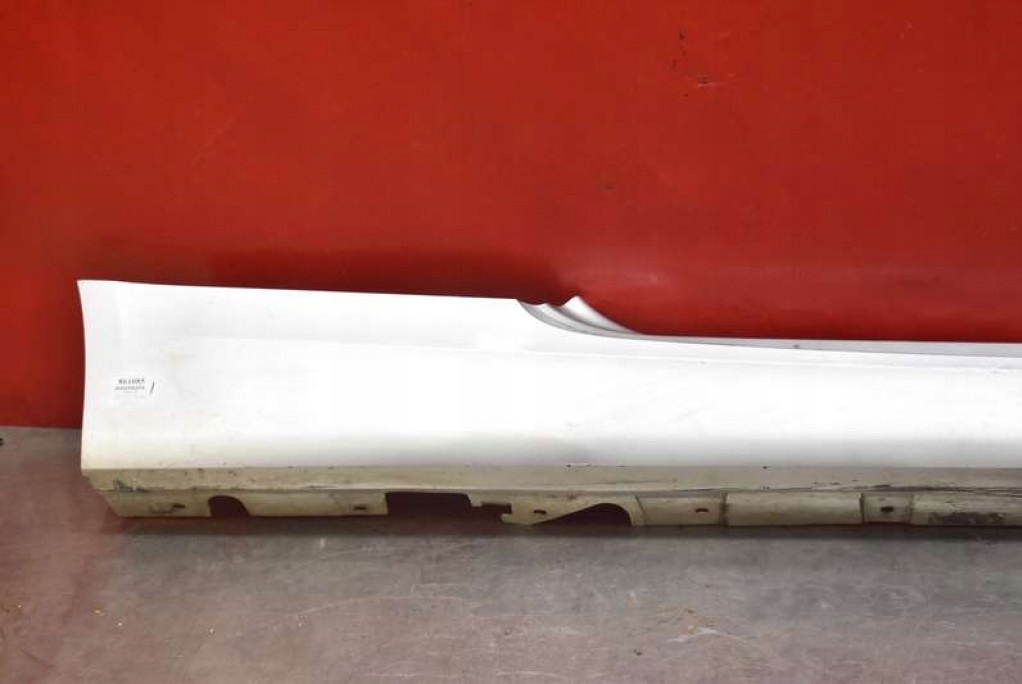 threshold right 354/7 BMW E93 E92 04-10