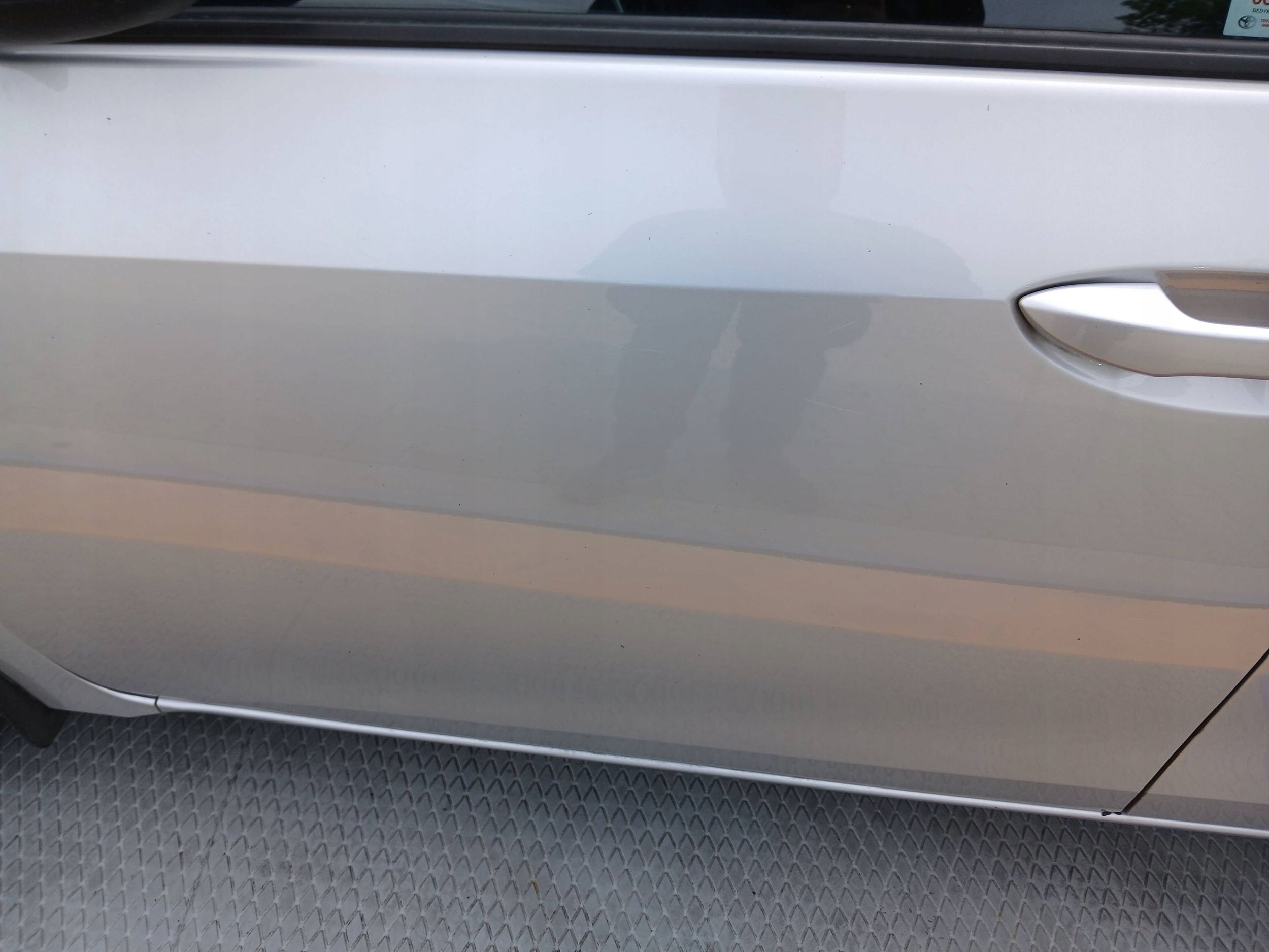 TOYOTA COROLLA XI E16 DRZWI LEWE PRZEDNIE LEWY PRZÓD KOL 1F7 2013- Producent części Toyota OE