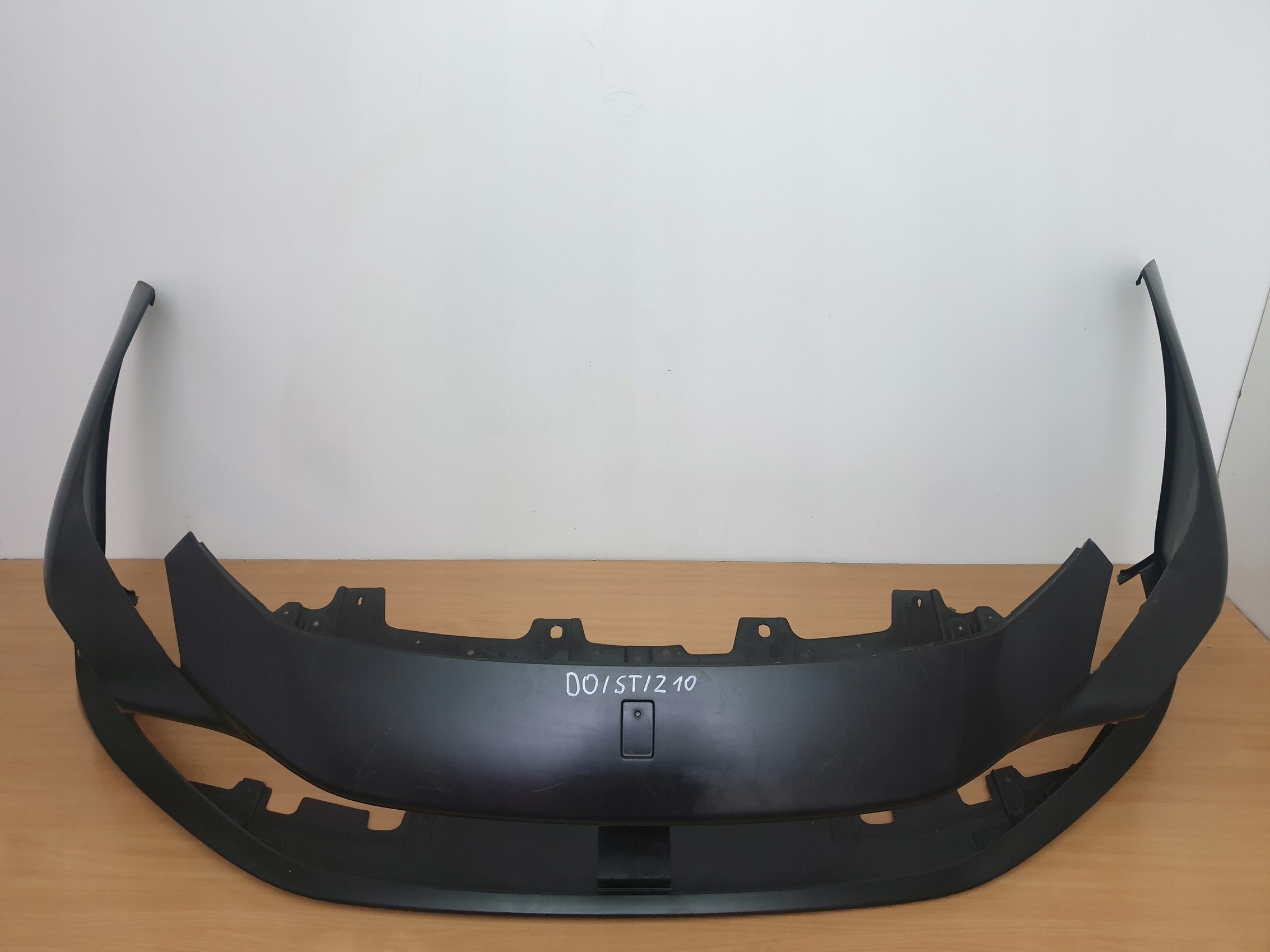 FERRARI F8 TRIBUTO bumper PRZO IDEALNY original