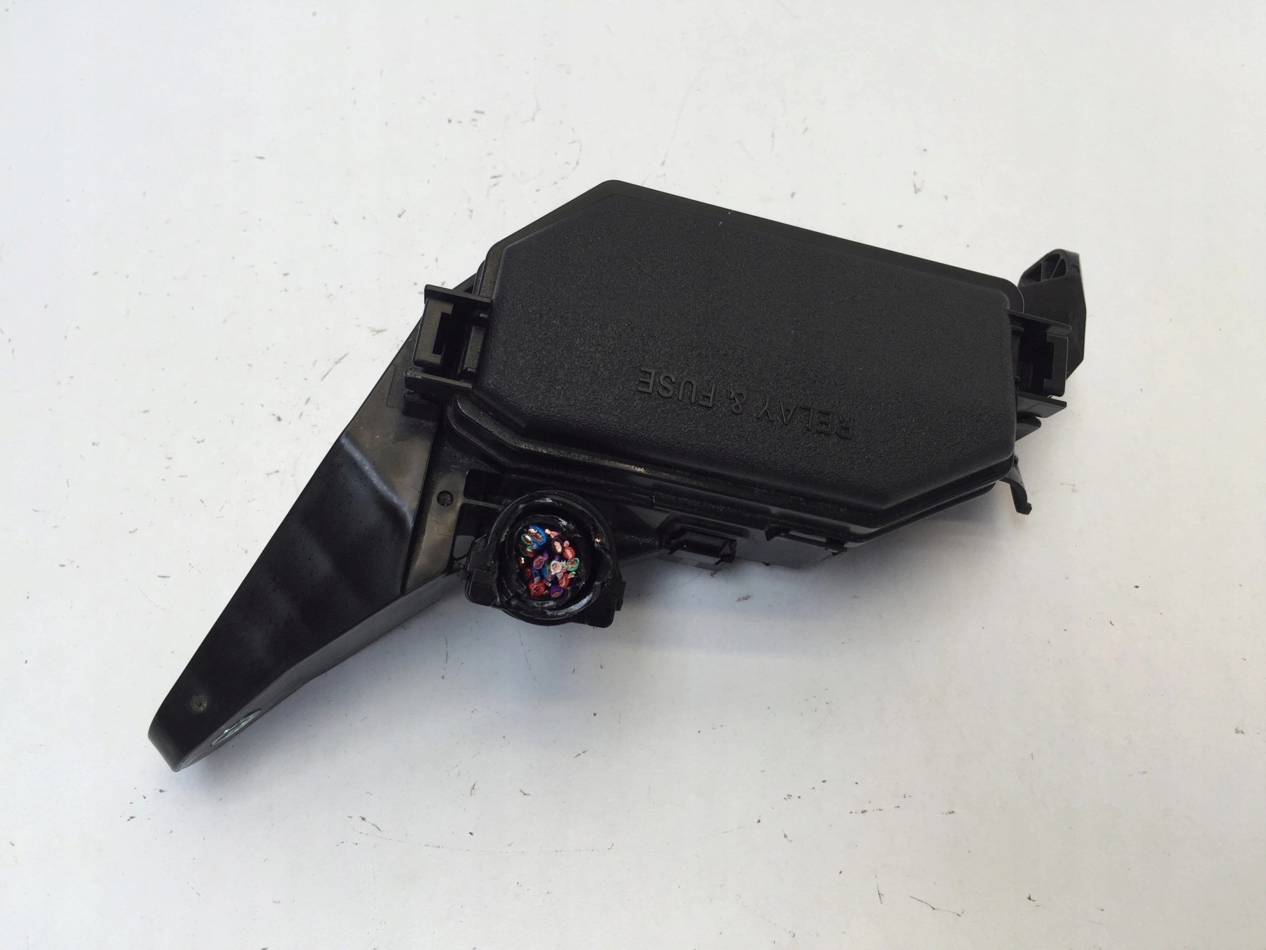 LEXUS UX 250H 2.0 2021 PUSZKA BEZPIECZNIKÓW Numer katalogowy części 0956-3W