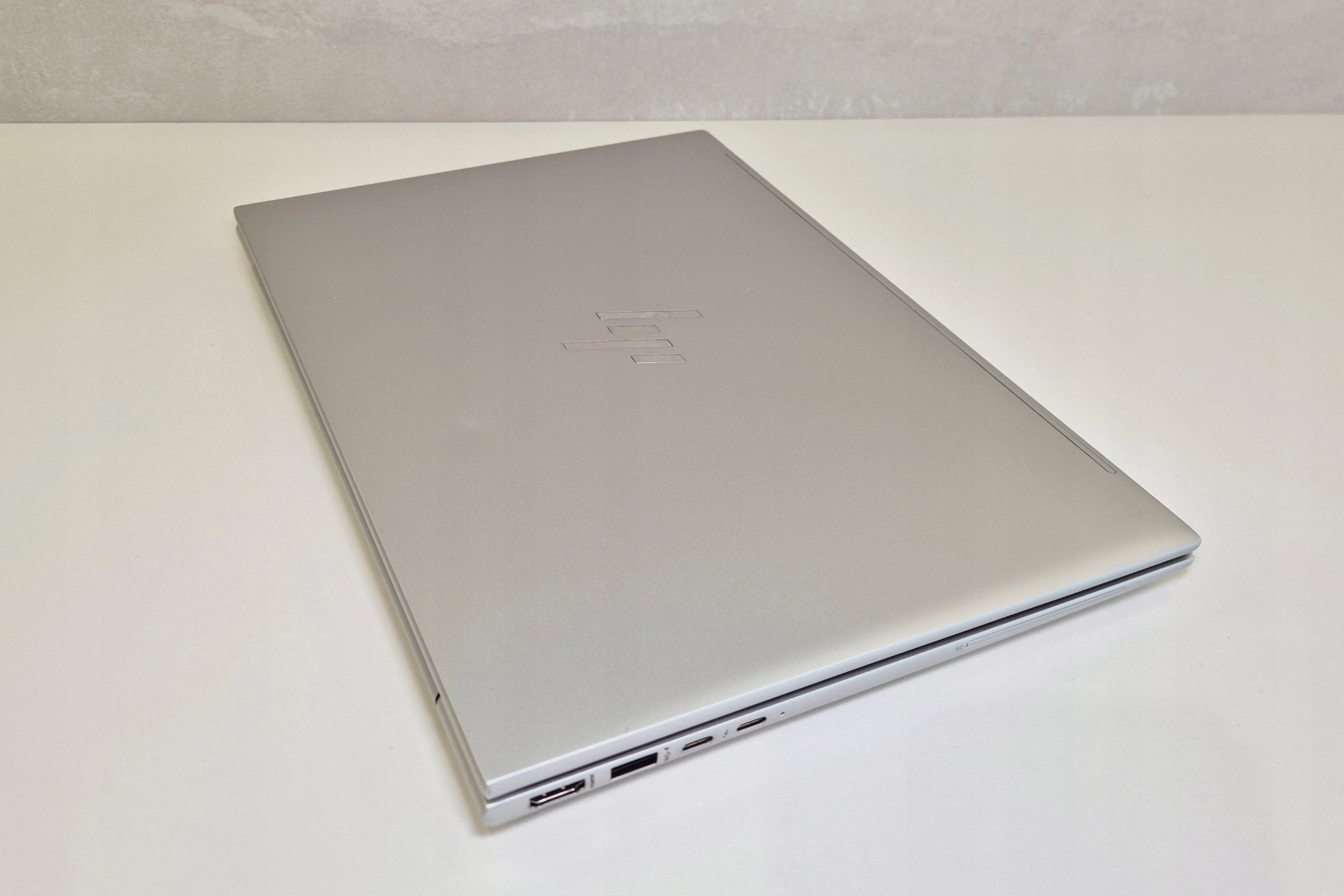 HP EliteBook 845 G10 14 " AMD_Ryzen_5 32_GB / 512M2_GB aluminiowy