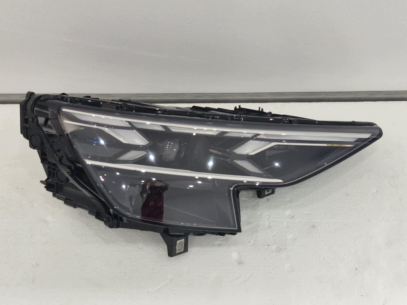 light right Audi Q8 4M LIFT FULL LED Laser 2024