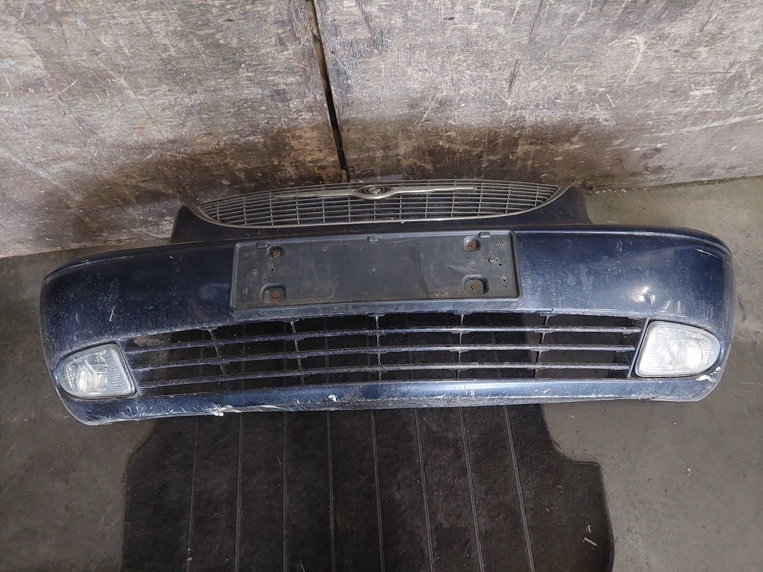 bumper front CHRYSLER GRAND VOYAGER IV PB7 QB7