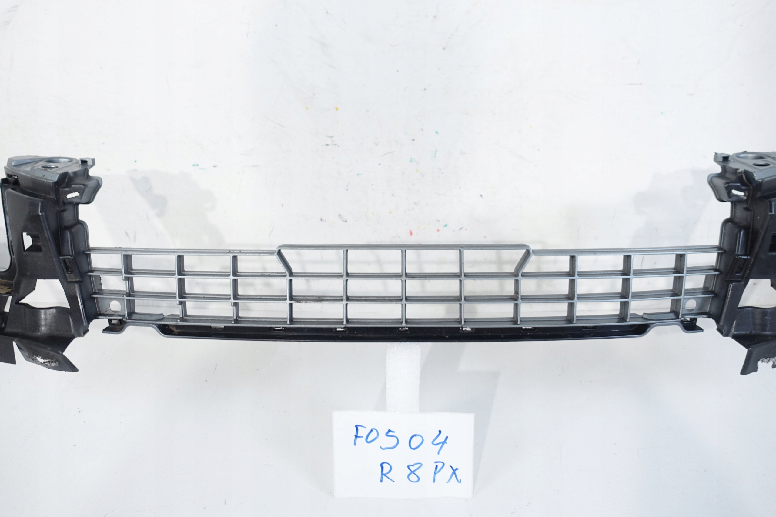 AUDI A4 B7 8E0 holder console GRILLA bumper front 8E0807233E