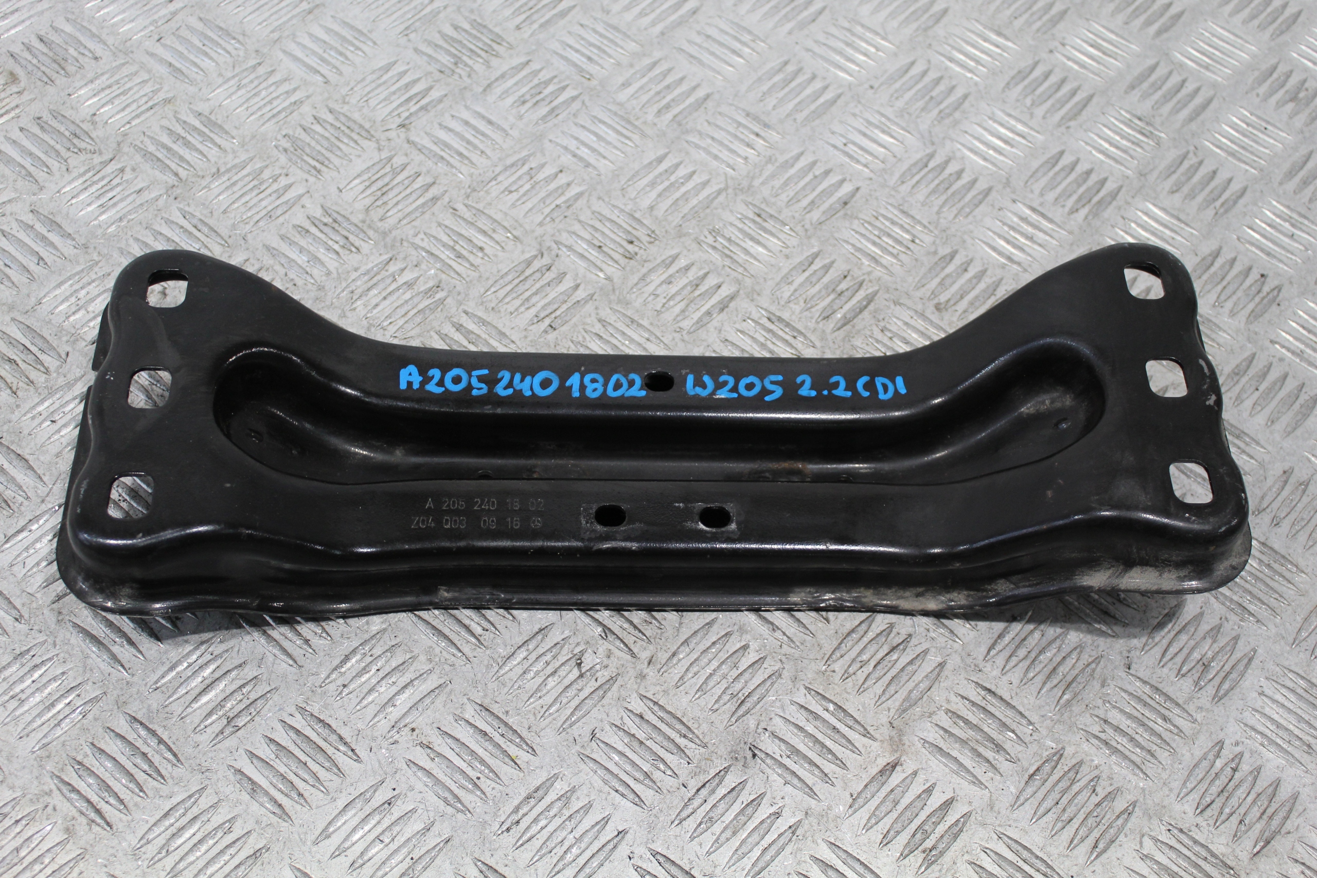 SUPPORT SUPPORT PLAQUE C-KLASA W205 A2052401802