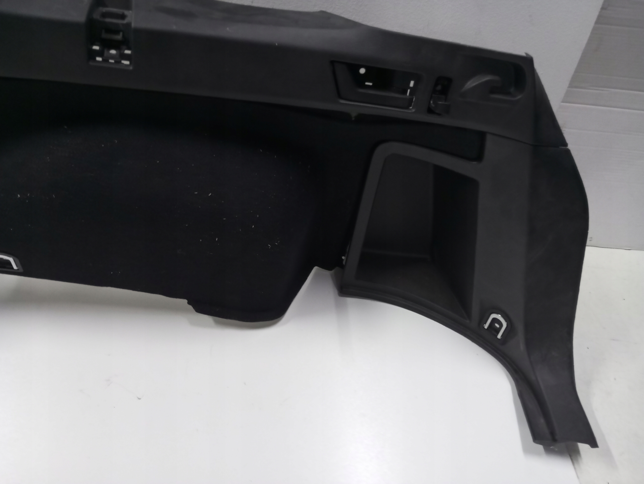 boot upholstery SUBARU LEGACY right