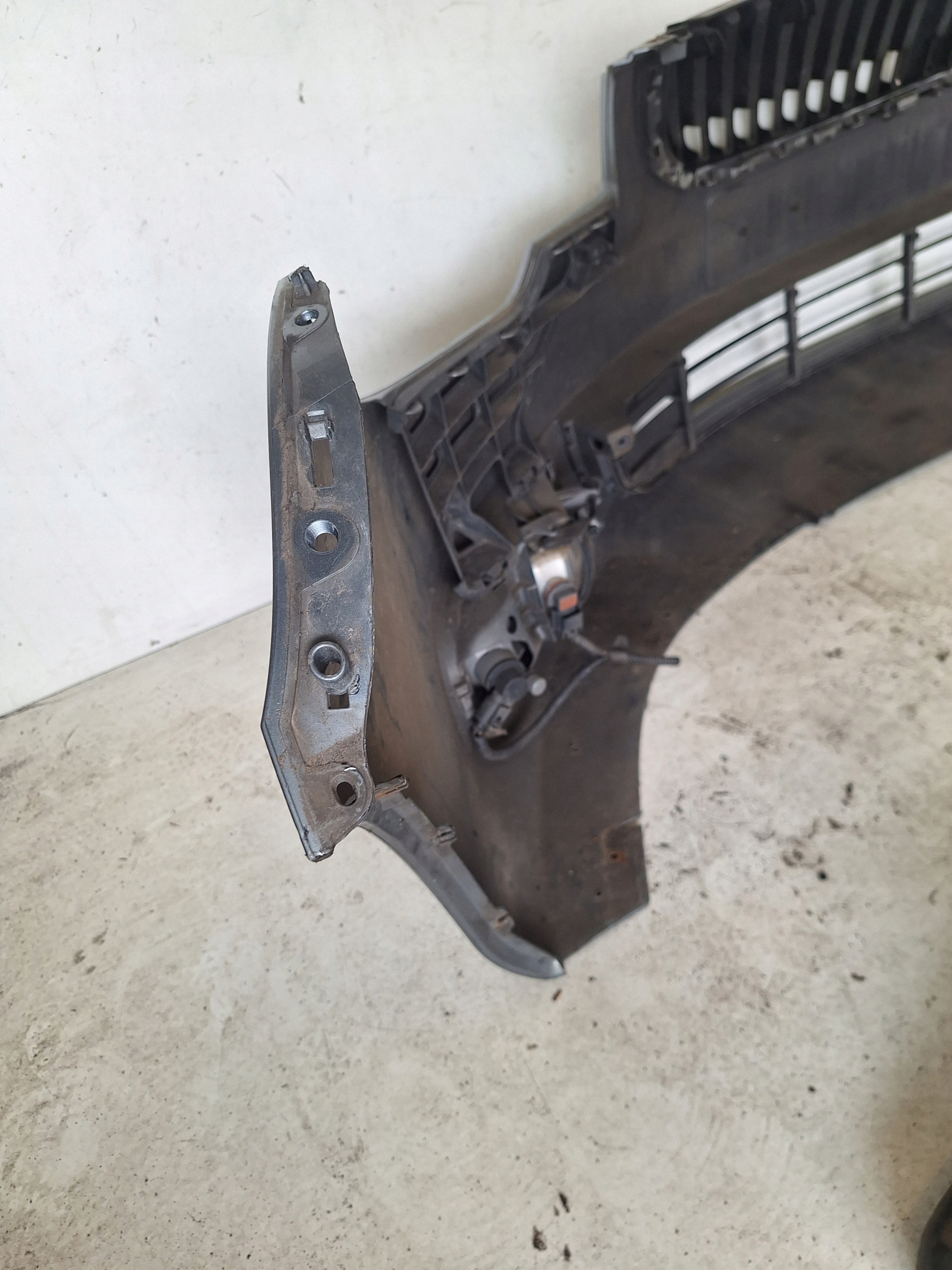SKODA SUPERB II 3T0 08-13 bumper