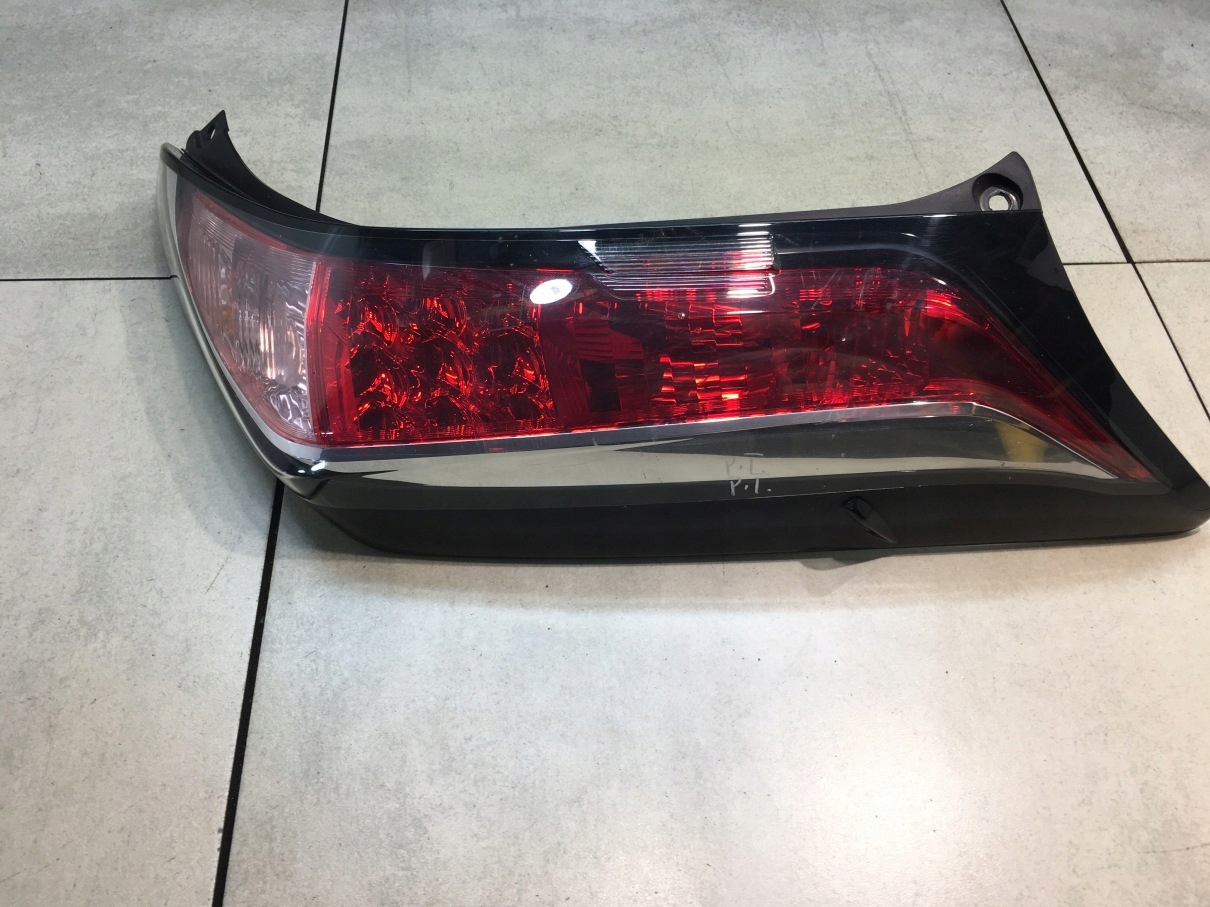 ФАРА ПРАВЫЙ ЗАД. TOYOTA AYGO IId EU