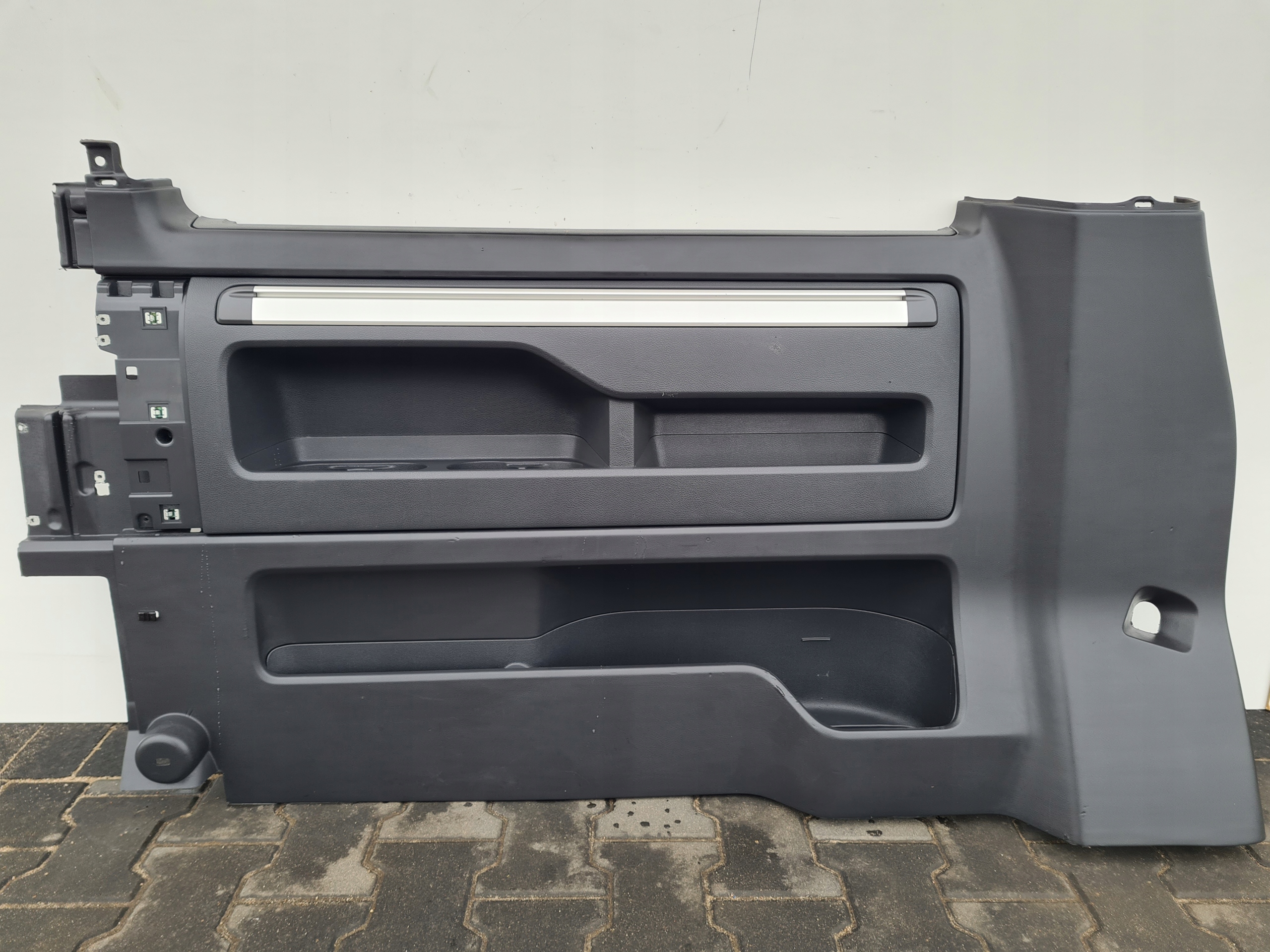 VW T5 T6 MULTIVAN STARTLINE tapicerka boczek lewy środek
