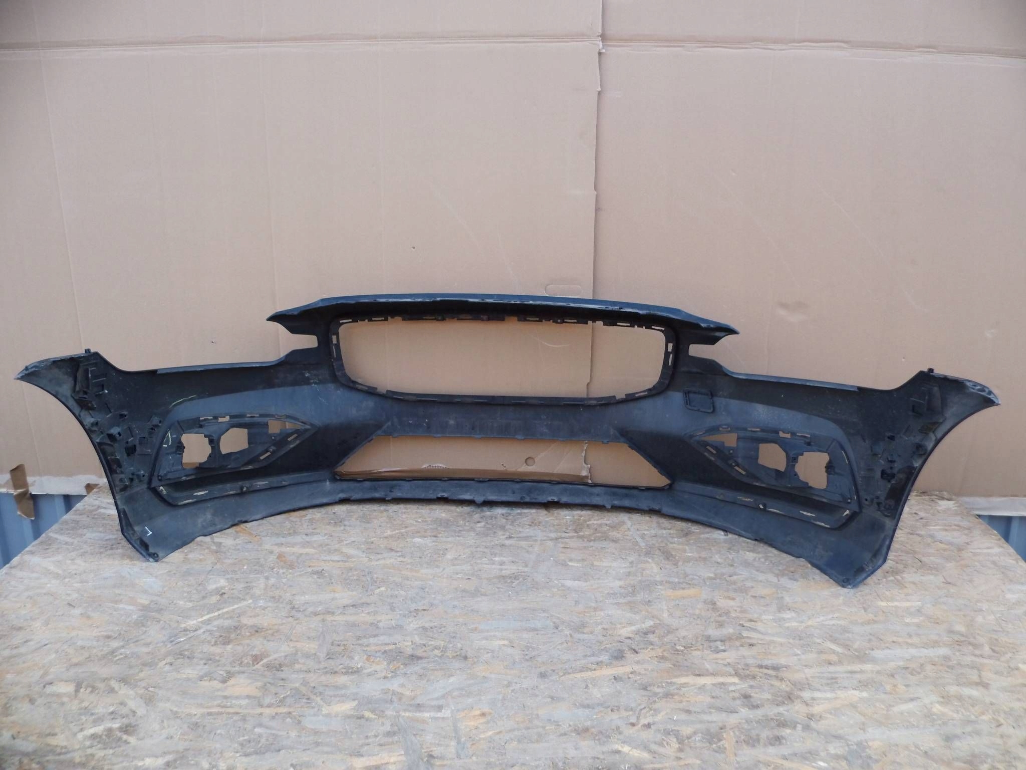 Volvo S60 V60 III 2018+ bumper front front 31690589