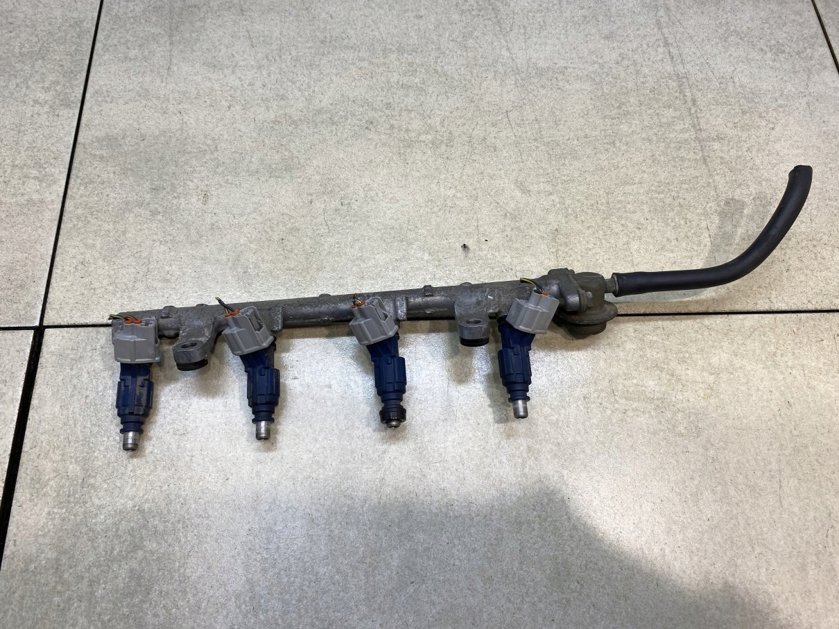 Rampe injection YARIS et 1.0 VVTI 0280156067