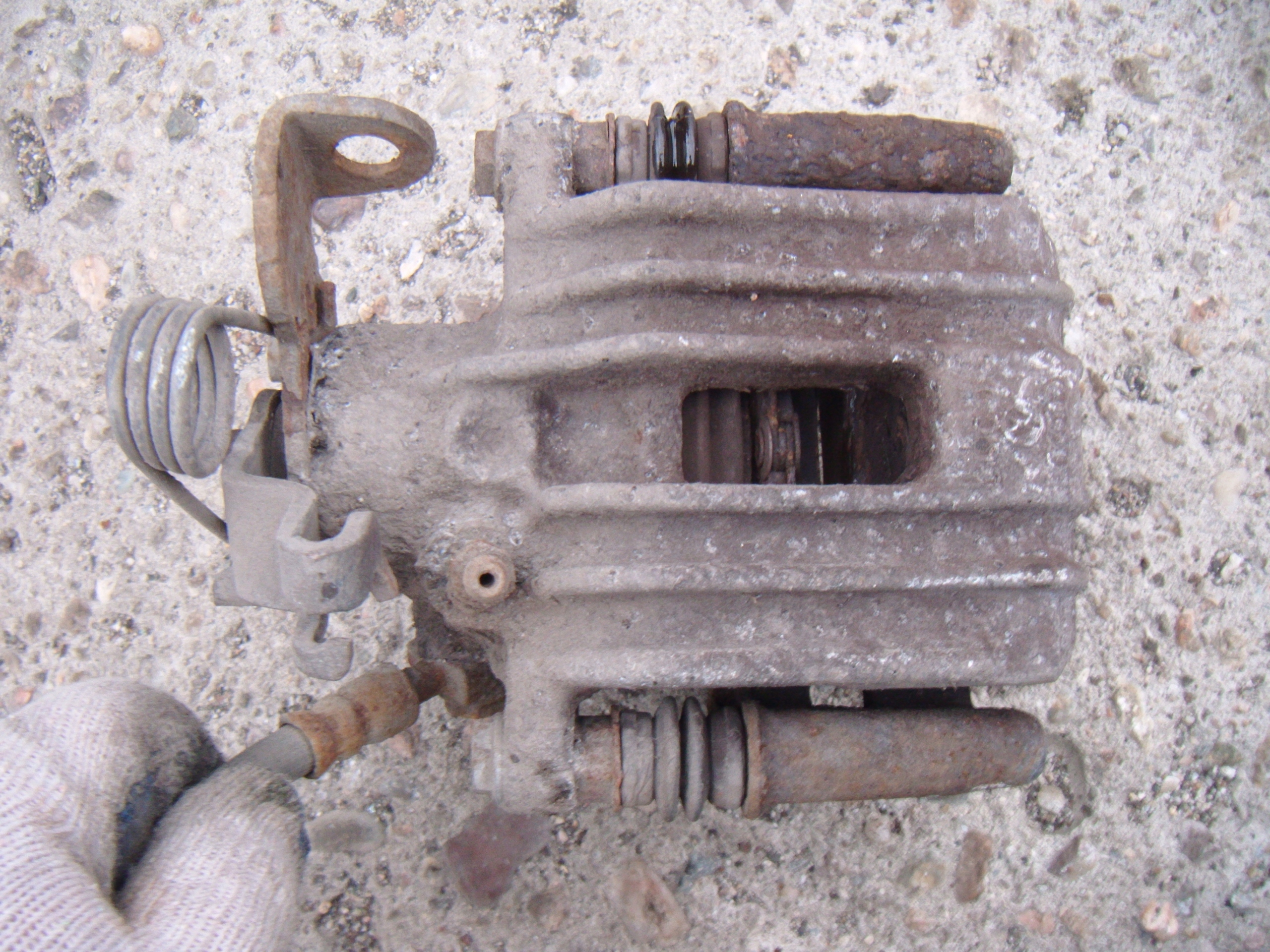 AUDI A4 B6 00-06 ZACISK HAMULCOWY PRAWY TYŁ