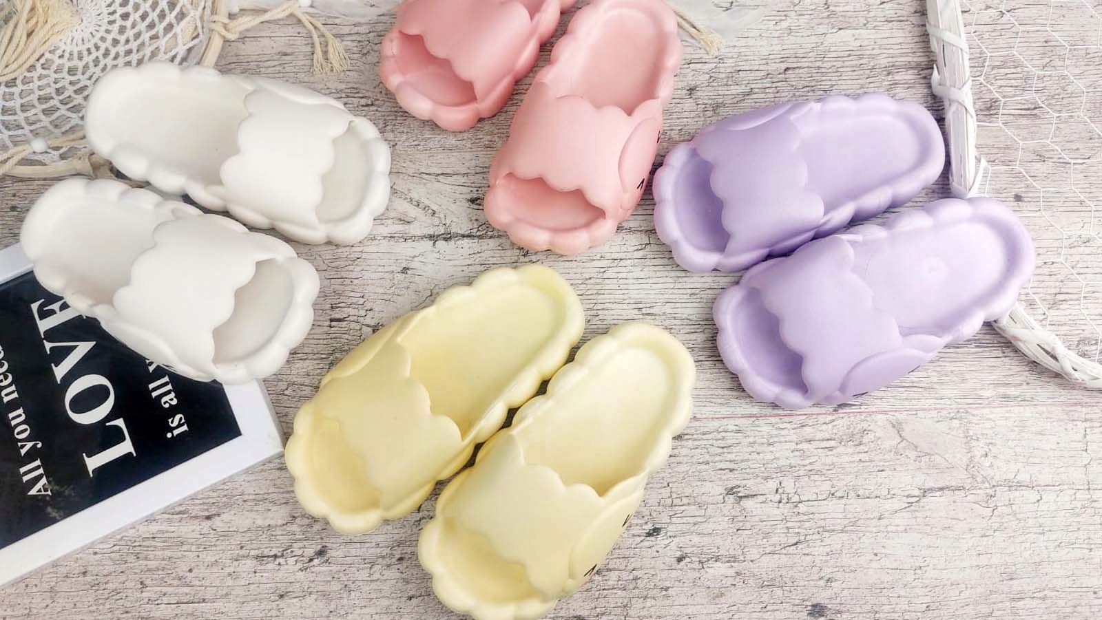 KLAPKI DZIECIĘCE BASENOWE PLAŻOWE Kod producenta 40/41-2238-BI