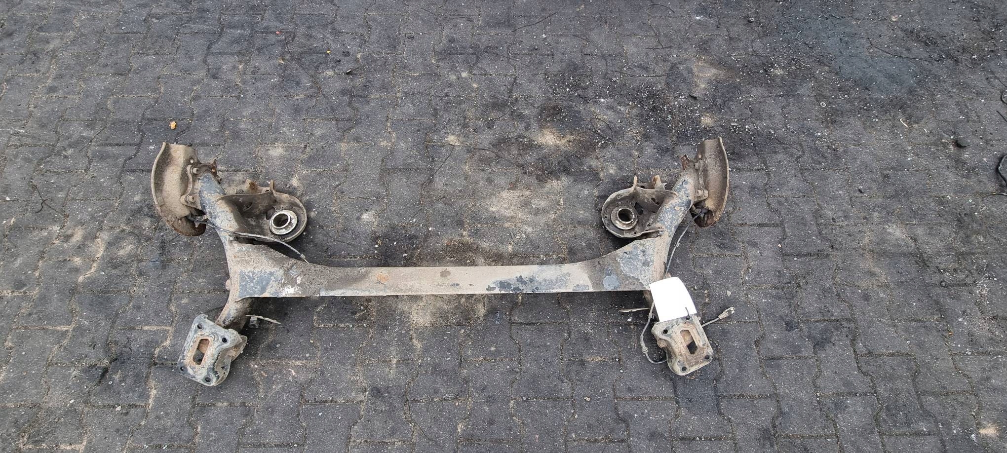 träger / Achsträger heck PEUGEOT 307 KOMBI