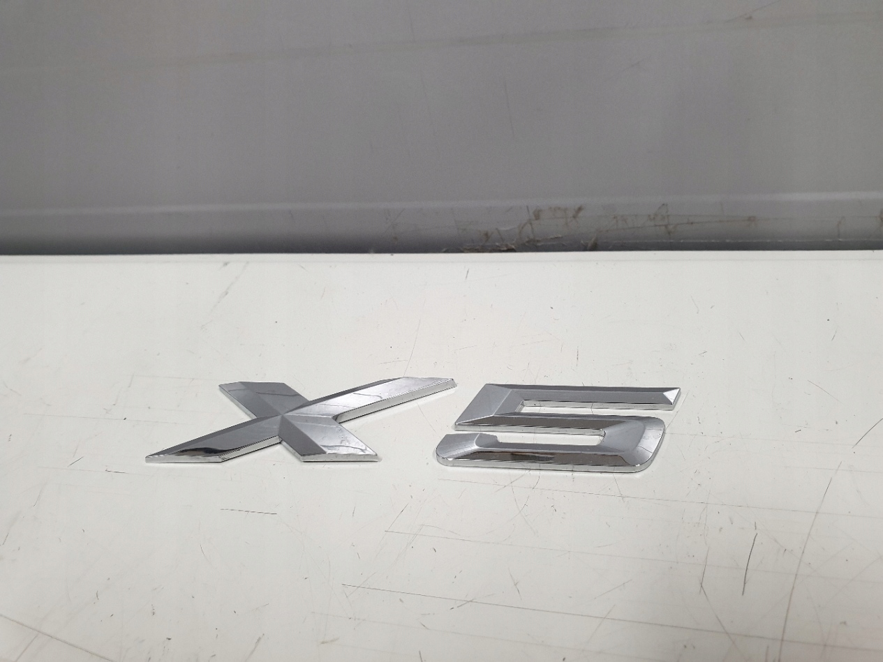 BMW E70 X5 ЕМБЛЕМА ЗНАЧОК КРИШКИ ЛОГОТИП X5
