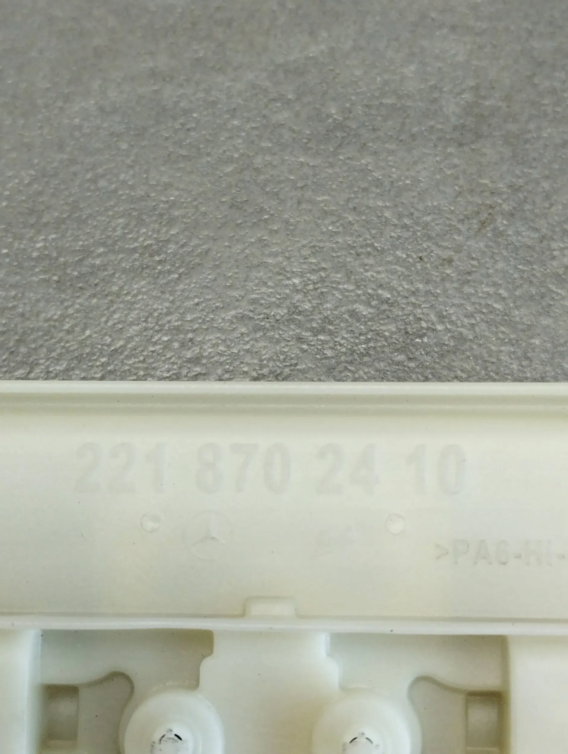Mercedes-Benz CLS C218 handle bonnet MIKROSTYK 2218702410