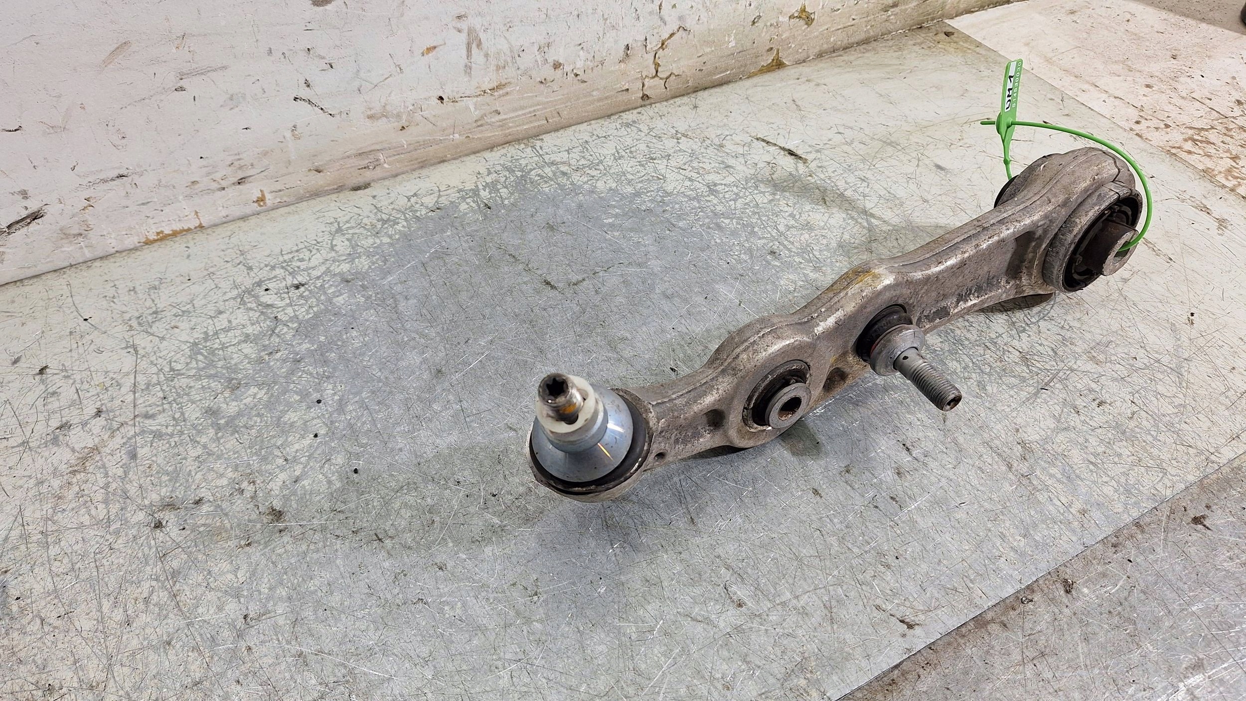 arm left front 20507LI MERCEDES W205 W213 W238
