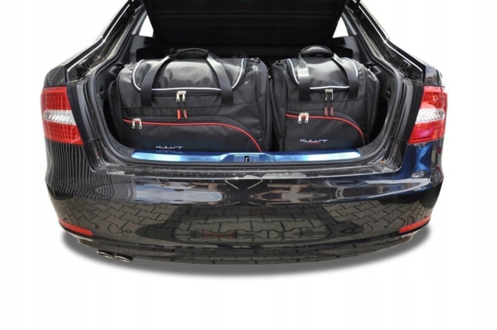 J&j Automotive Sada 5ks cestovných tašiek Sport pre Skoda Superb Limousine
