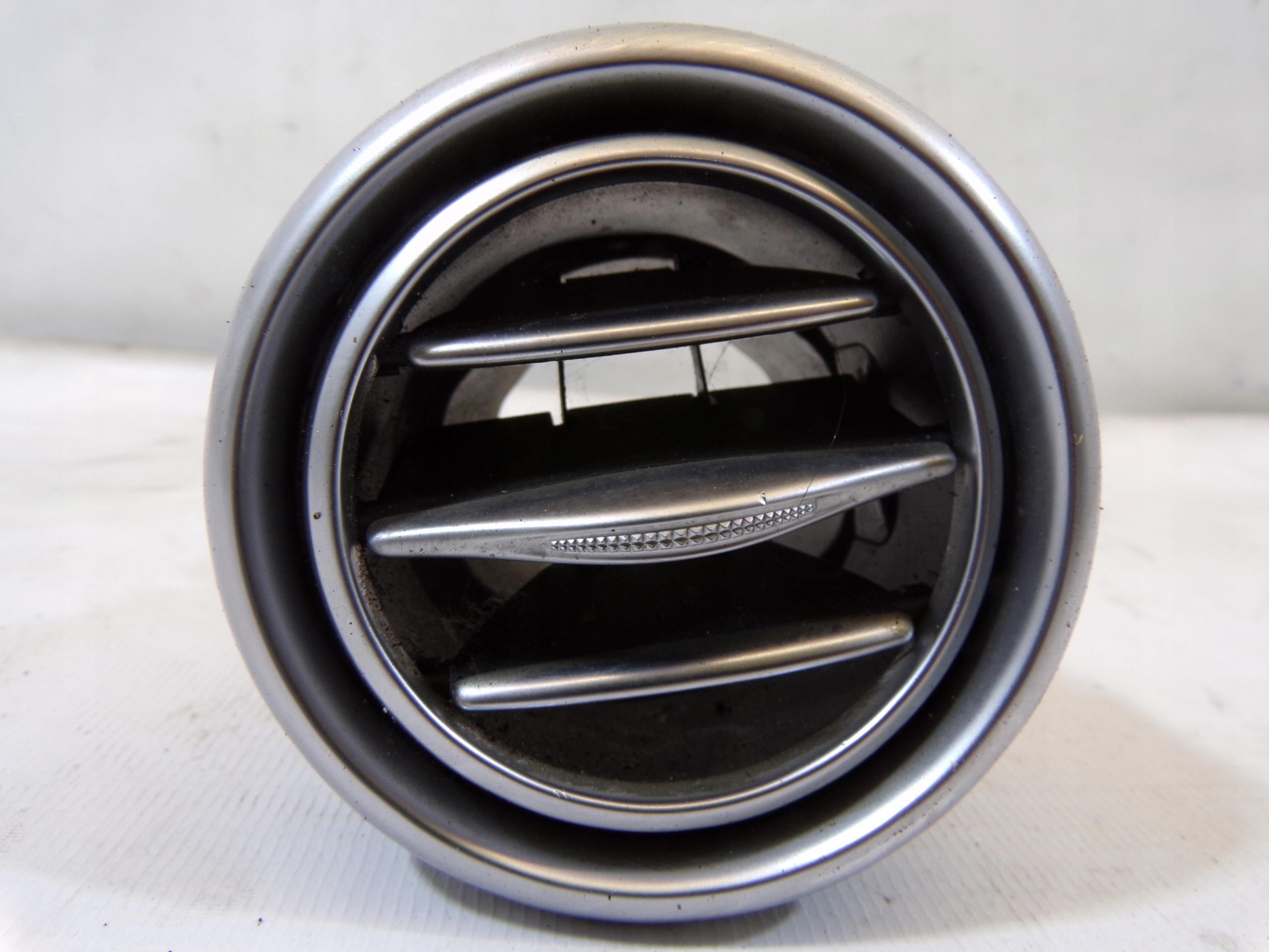grid air conditioning devices right MERCEDES W217 (1)