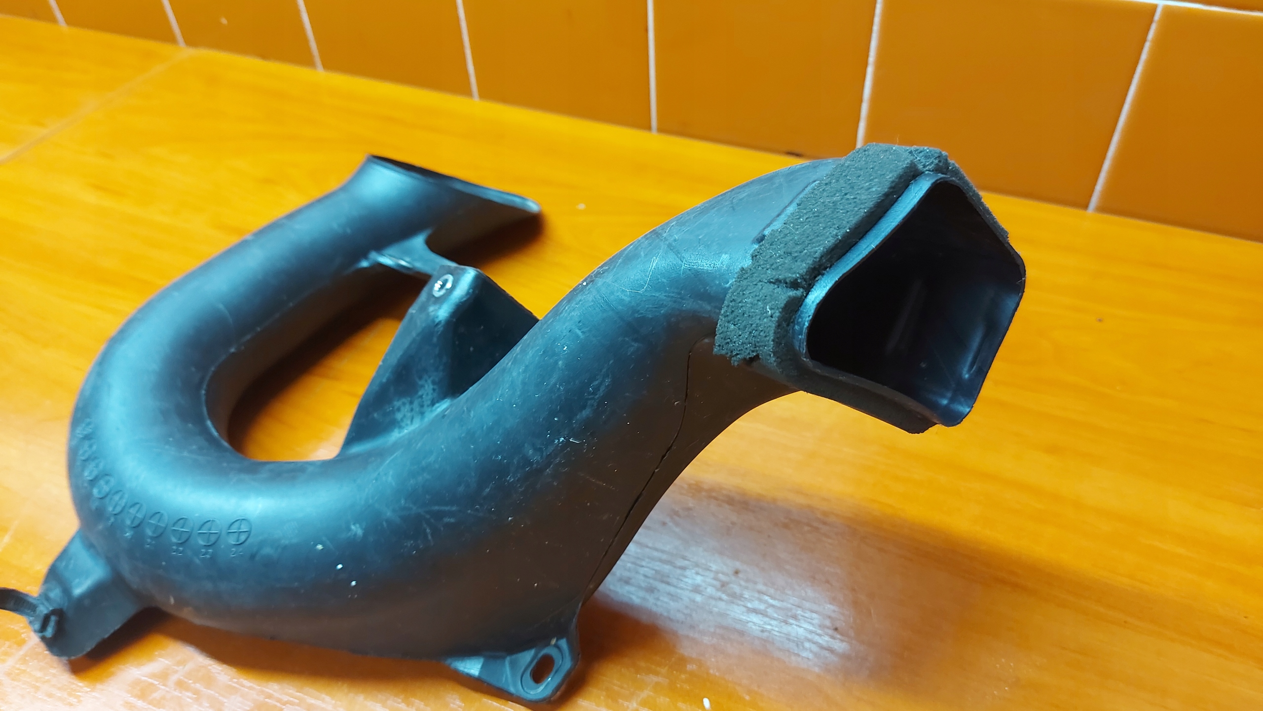 rohr REZONATOR Zufuhr filter luft TOYOTA RAV4 IV 15-18
