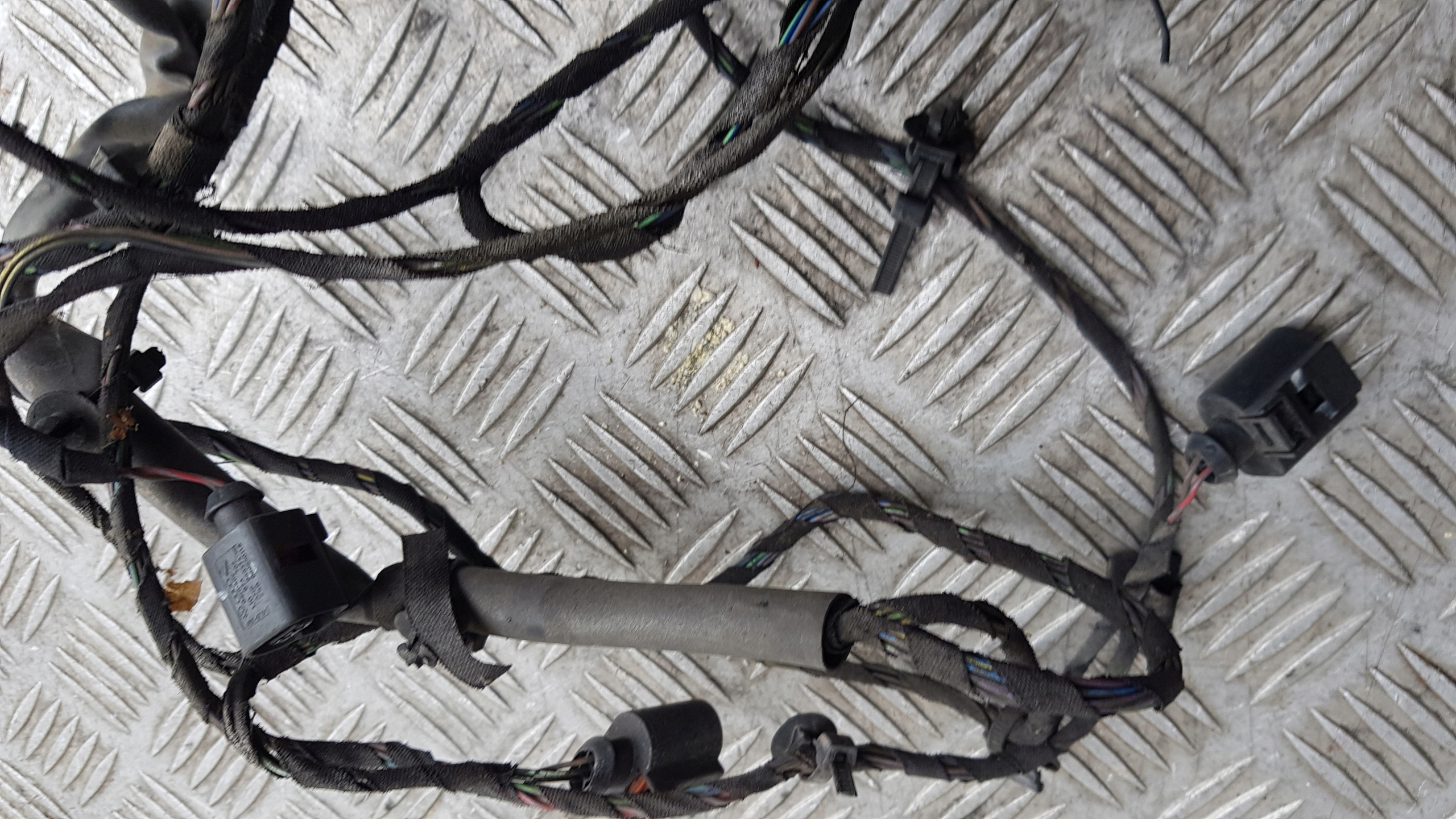 AUDI A8 D3 bundle CZUJNIKOW reversing PDC rear part