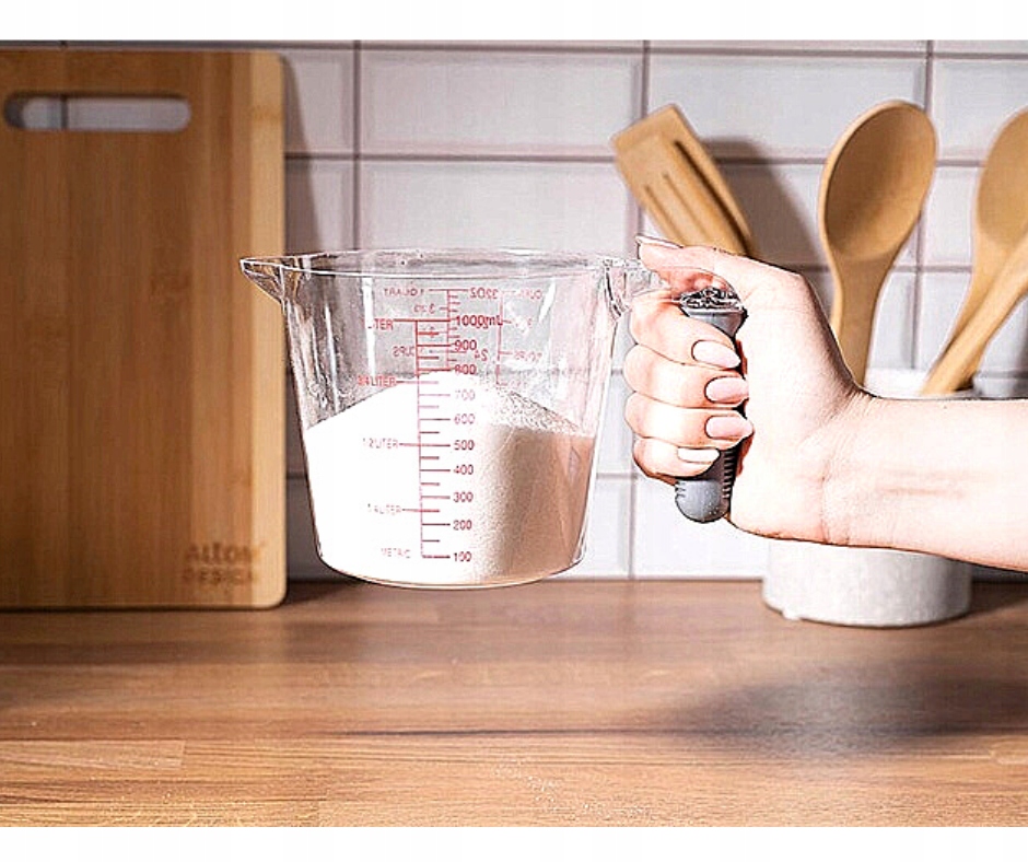 KUBEK Z MIARKĄ PODZIAŁKĄ DO MLEKA WODY PŁYNÓW 1 L Marka Altom Design