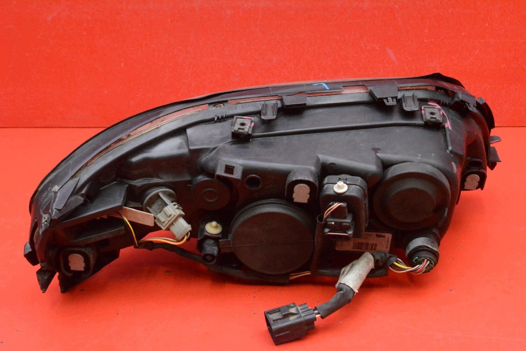 REFLEKTOR left light front EU 30698825 VOLVO S60 1 and LIFT 04-09