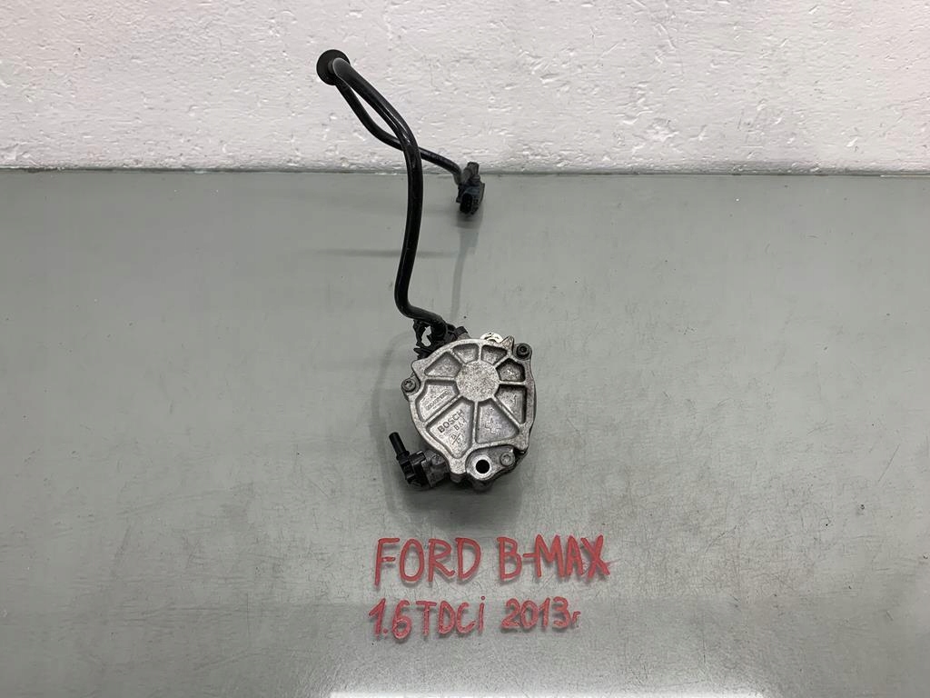насос вакум FORD 1.6 13 r 9804021880