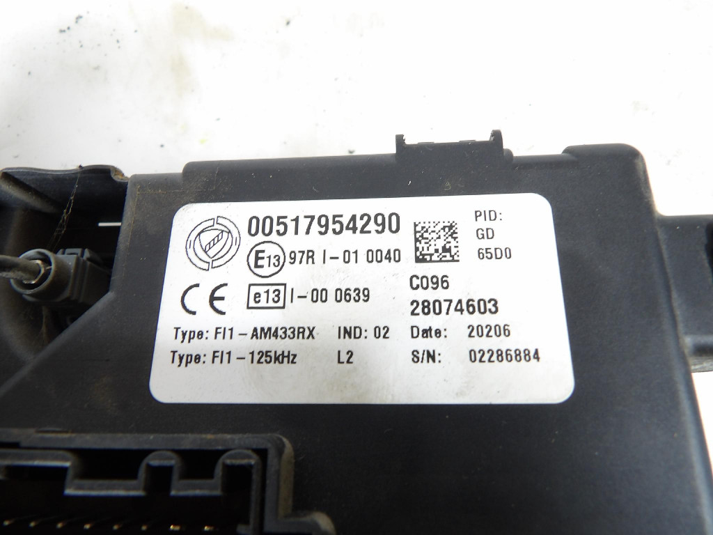 FIAT GRANDE PUNTO Module fusibles 28074603