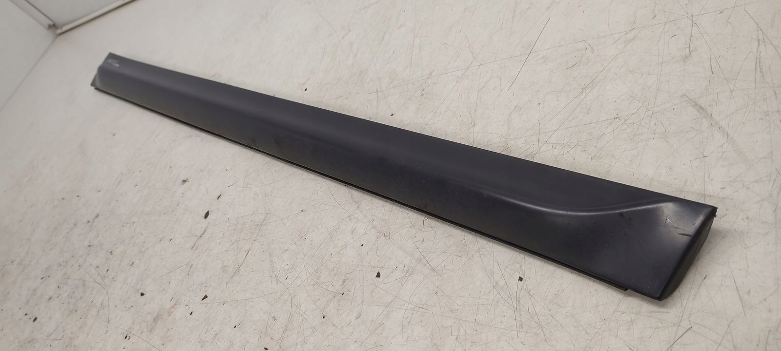 moulding door right front Audi A6 C6 3,0 TDI Allroad