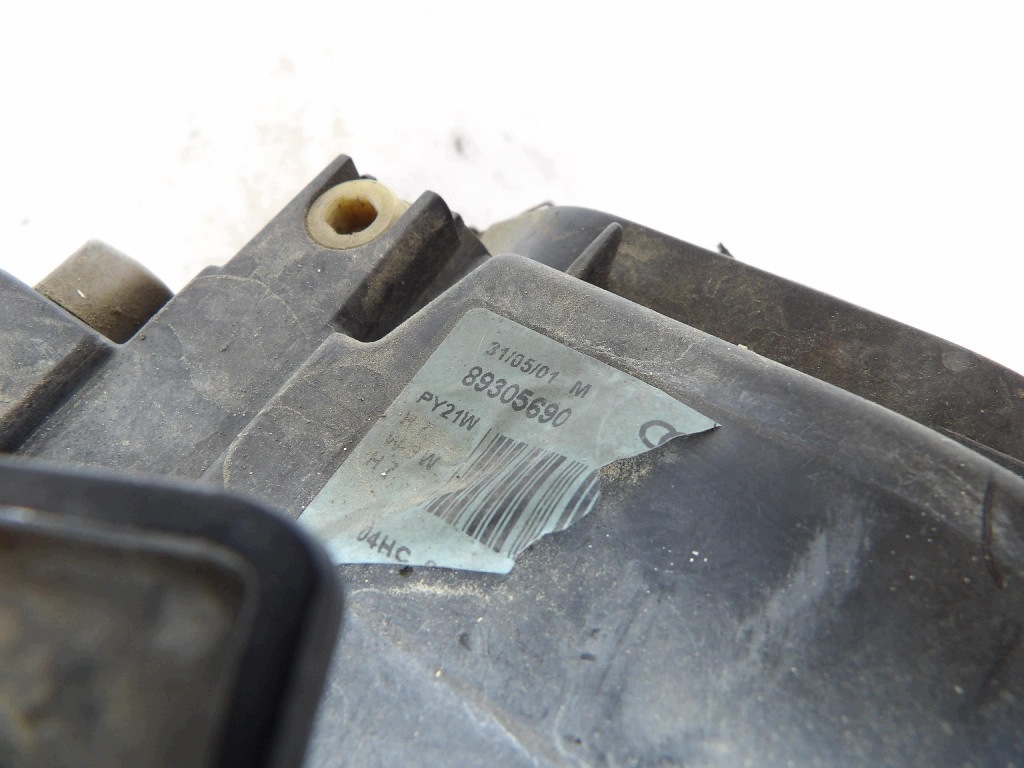 AUDI A4 B6 REFLEKTOR links 89305690