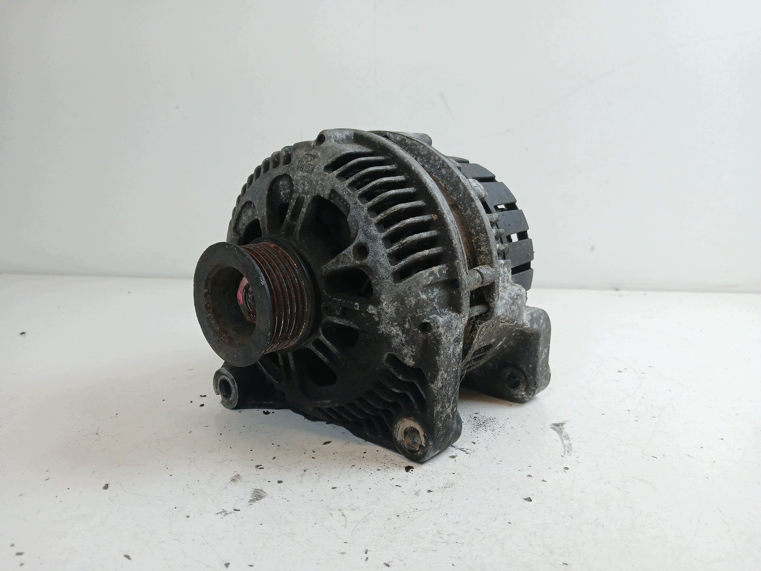 BMW E46 2.0 D alternatore 7788223 150A