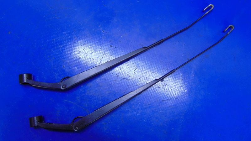 wiper arms front front KOMPLET TOYOTA HILUX VII 05-16R