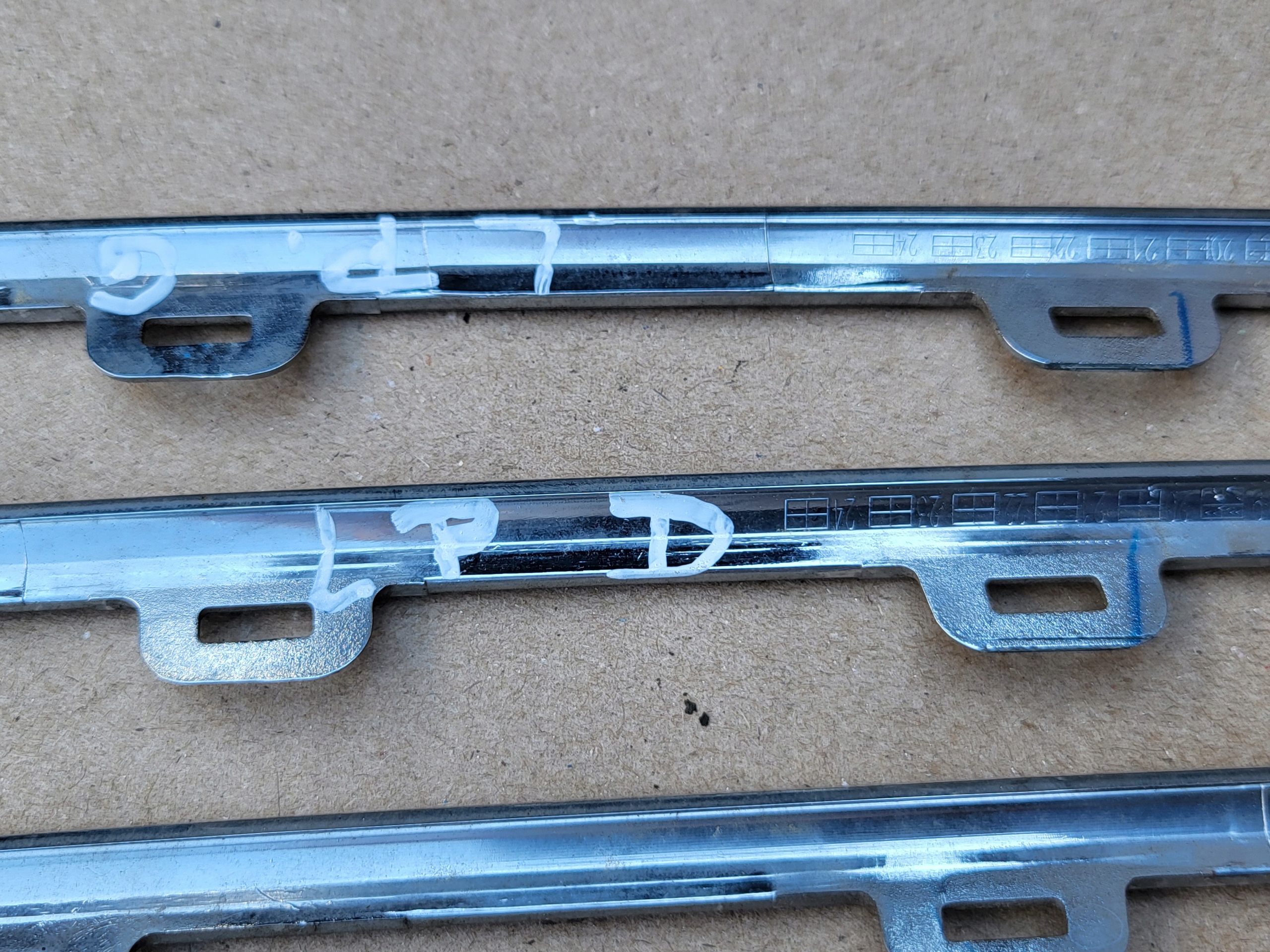 moulding CHROM 4 SZT. Z grille GRILLA front MITSUBISHI SPACE STAR OE
