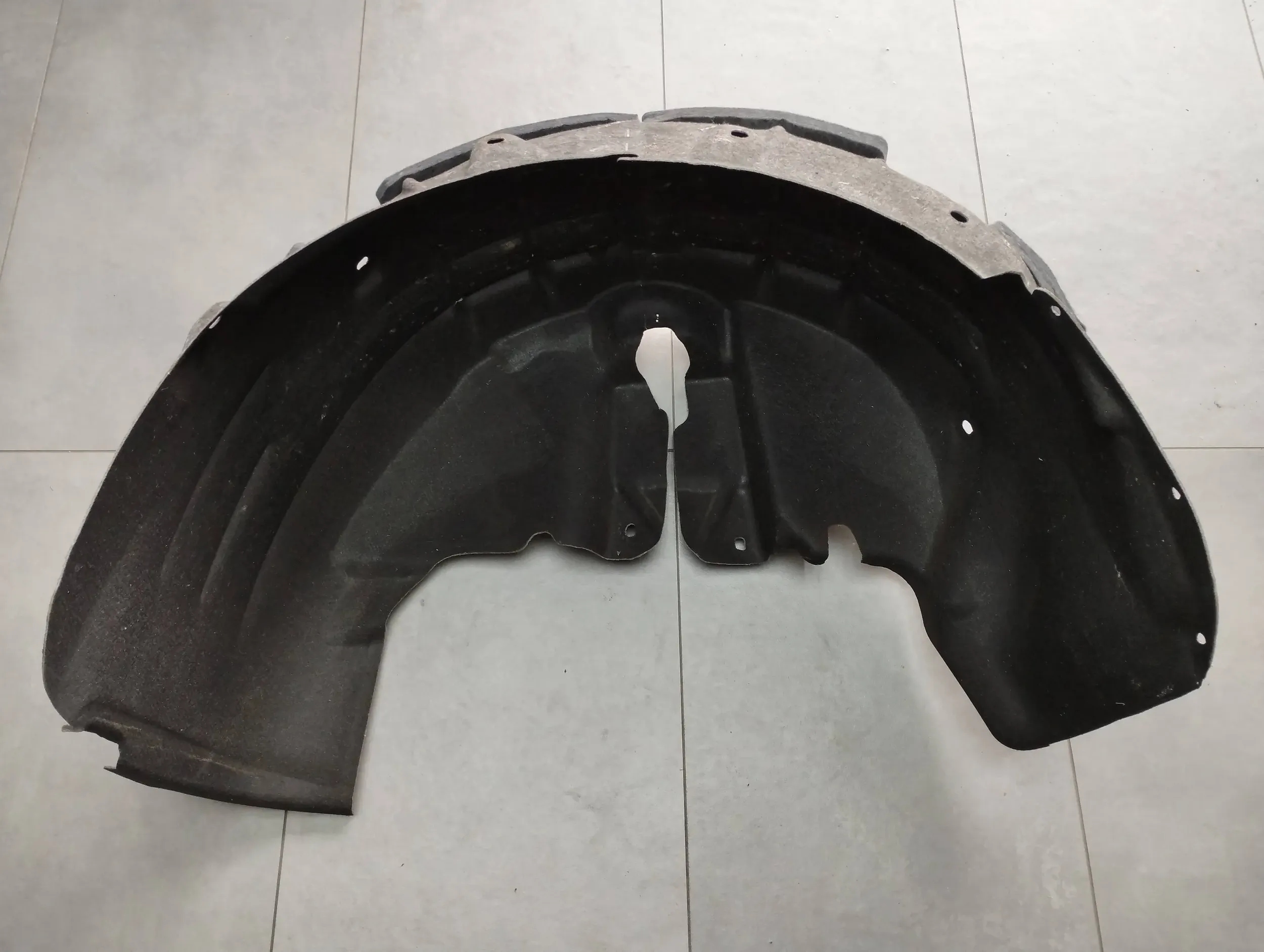 Audi A5 Sportback 8TA mudguard left rear part