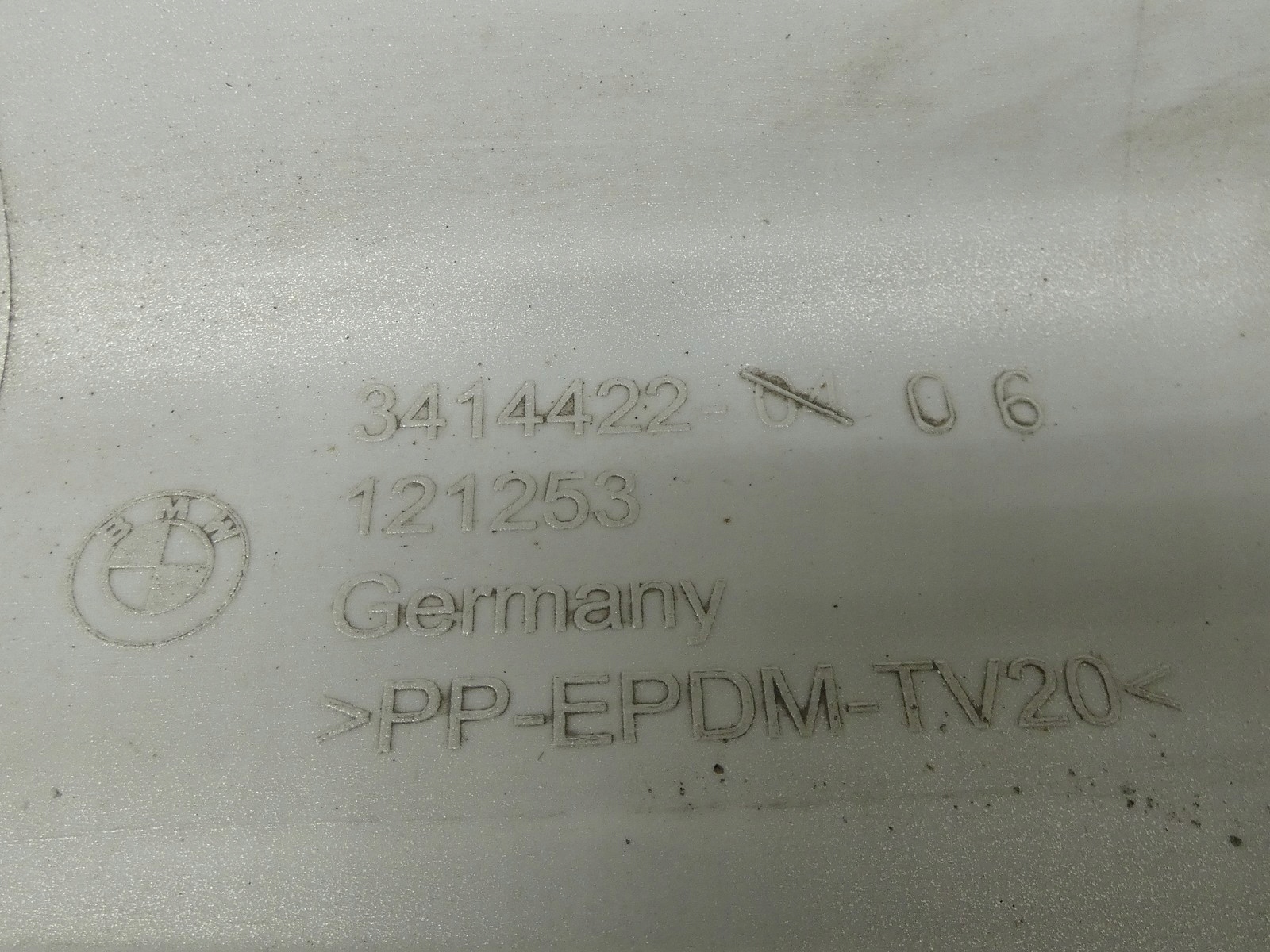 moulding cap threshold right exterior BMW X3 E83 MPAKIET LAK S37 3414422