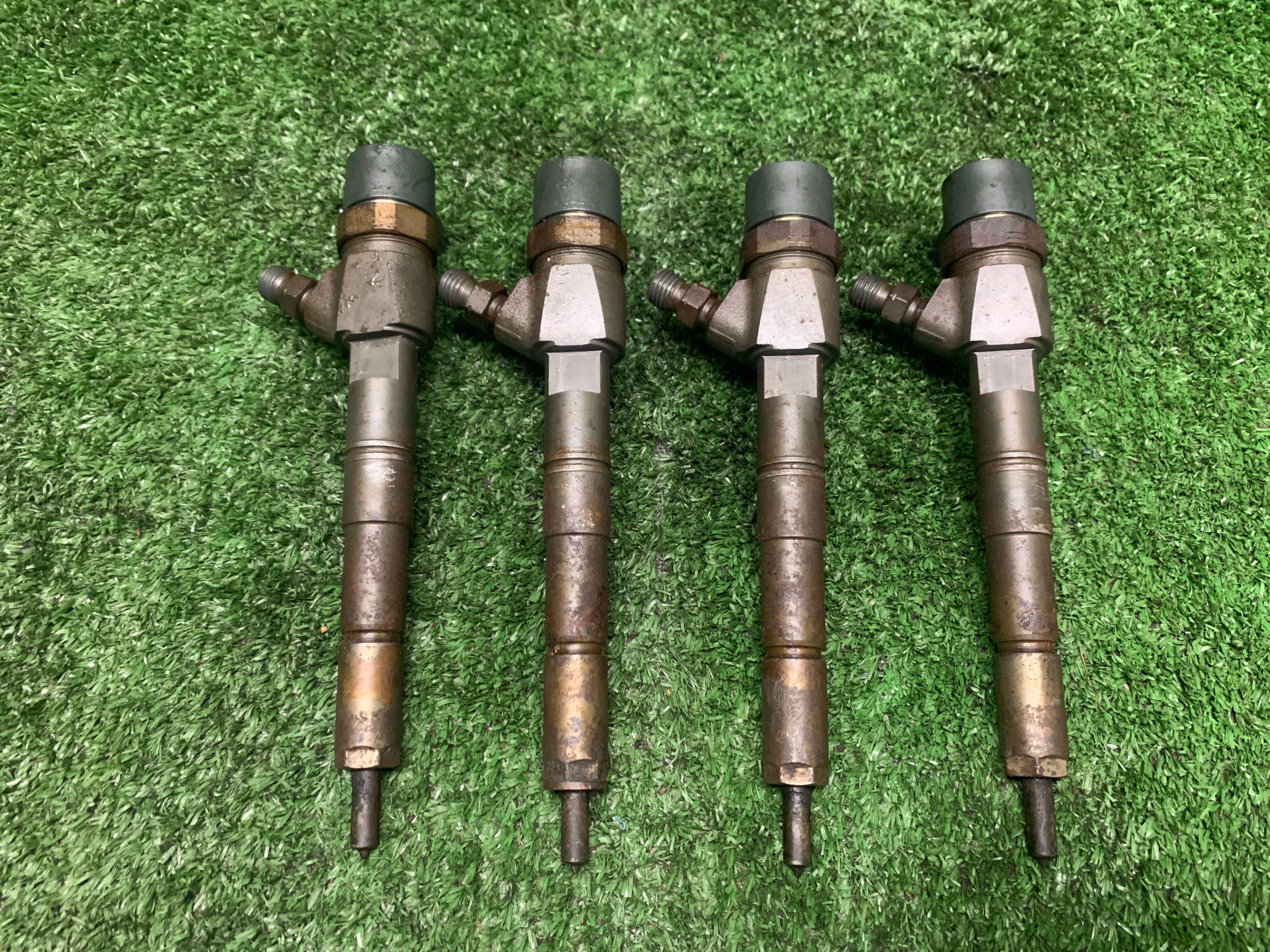 55577668 OPEL INSIGNIA A Einspritzdüse Einspritzdüse Einspritzdüse KOMPLET 4 SZT. 2.0CDTI