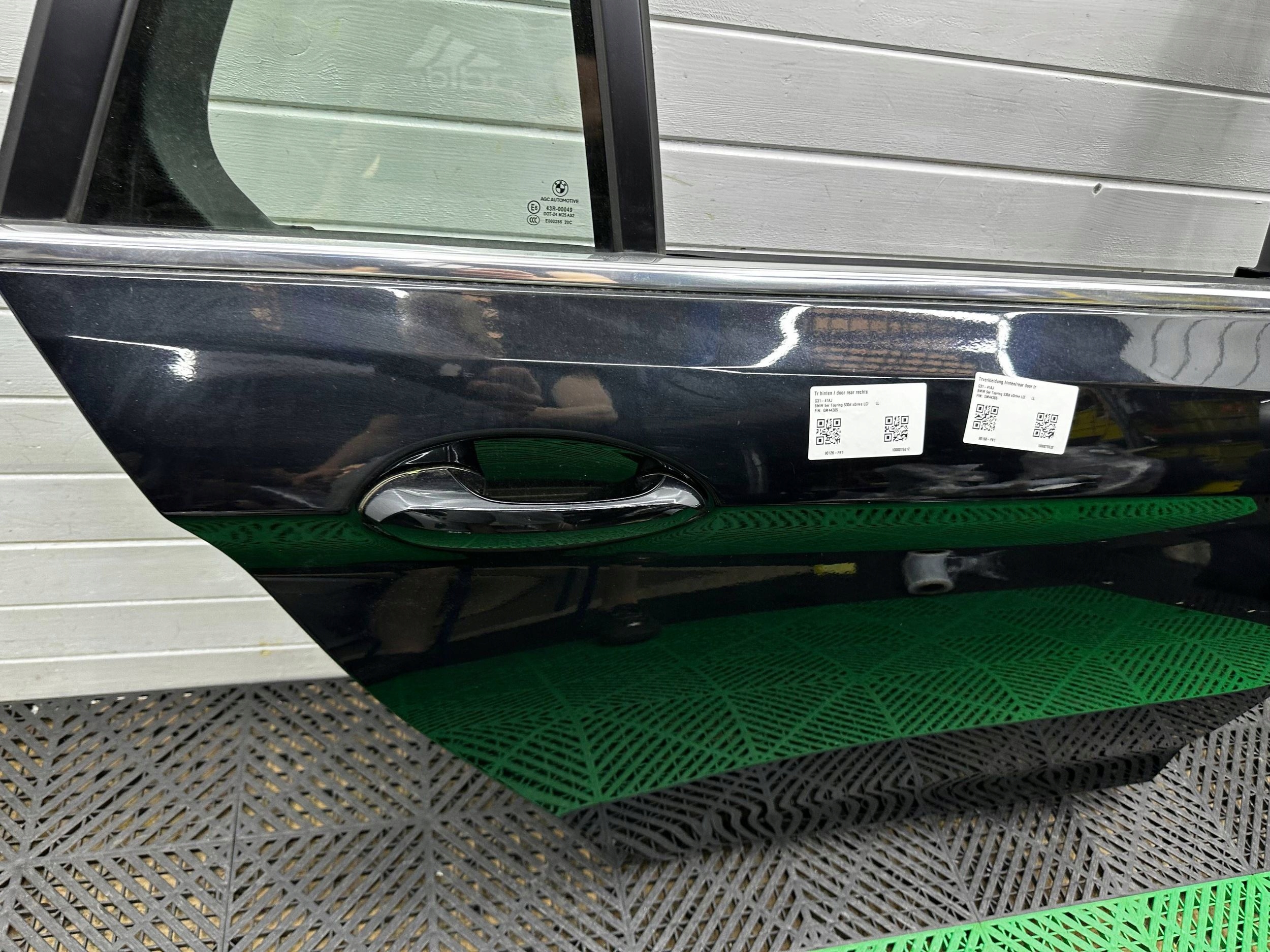 door rear. rear part side right BMW 5 G31 colour 475