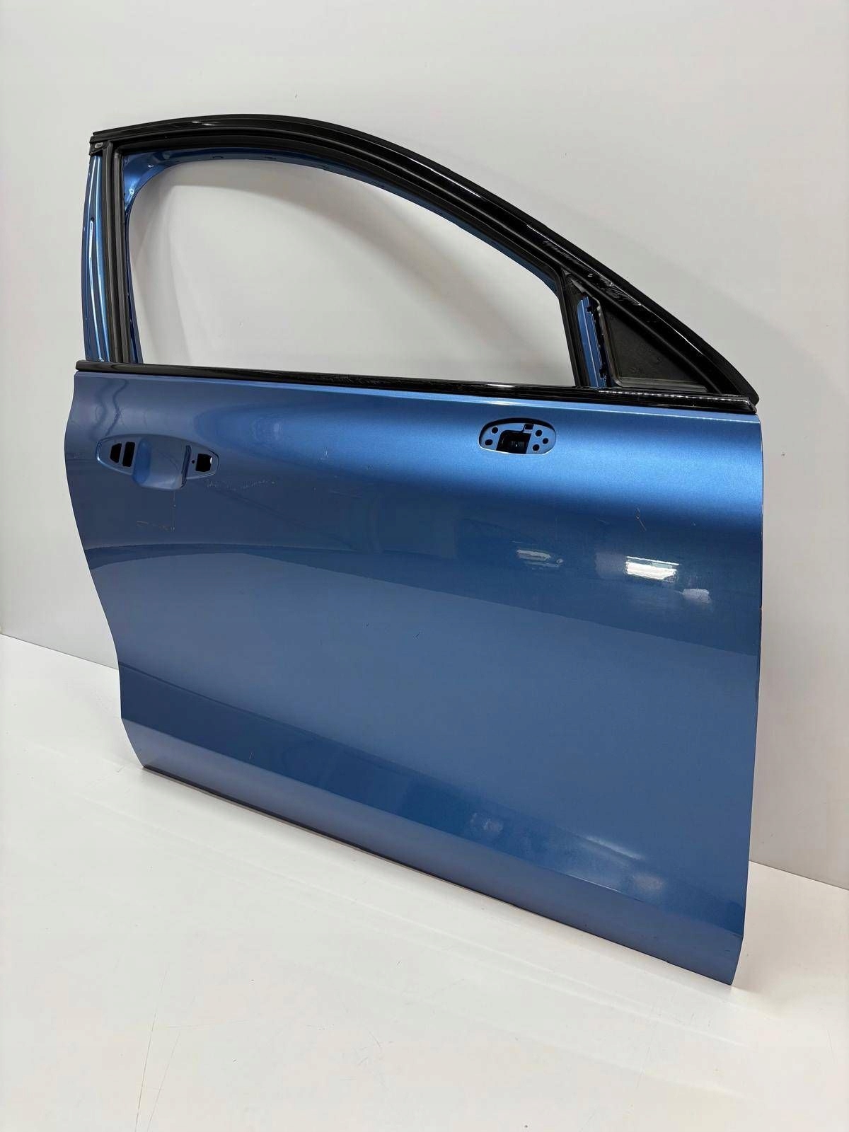 Volvo S60 III V60 II Drzwi Prawe Przód Przednie Producent części Volvo OE