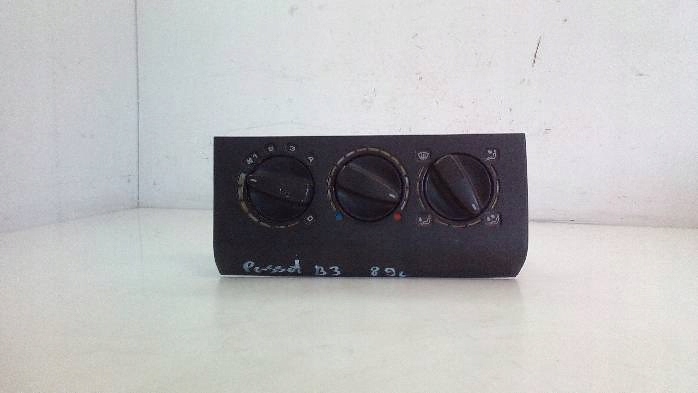 Panel nawiewu Volkswagen Passat B3 1H0819045C