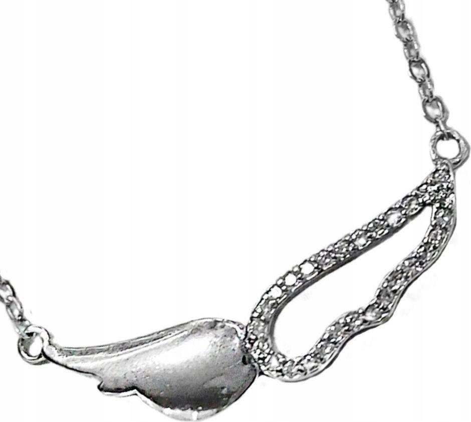 Stříbrný náhrdelník 925 křídla s bílými zirkony jako dárek křidélko