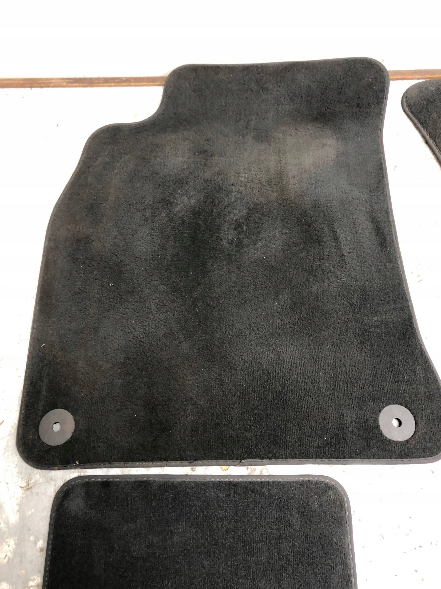 mats WELUR KOMPLET AUDI A4 B8 LIFT 8K1863691F