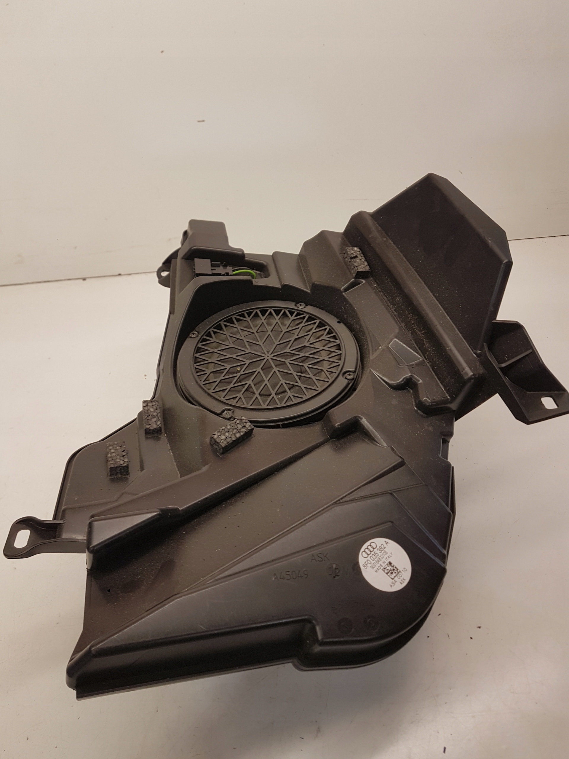speaker SUBWOOFER bang AUDI A5 CABRIO 8F0035382A
