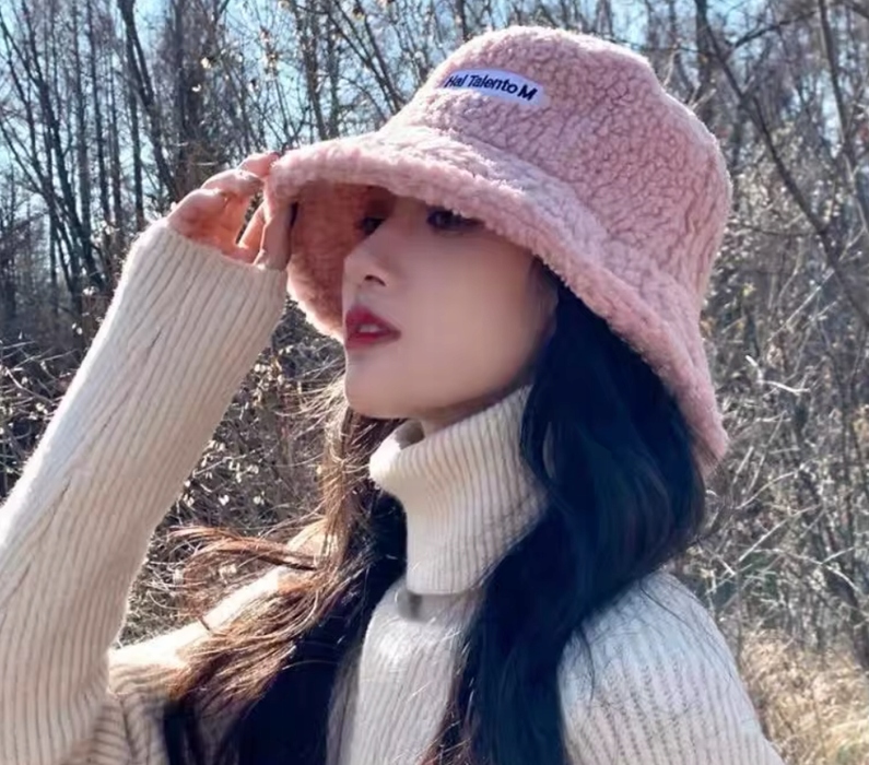 KAPELUSZ ZIMOWY RYBACKI BUCKET HAT REGULOWANY RÓŻ Rozmiar uniwersalny