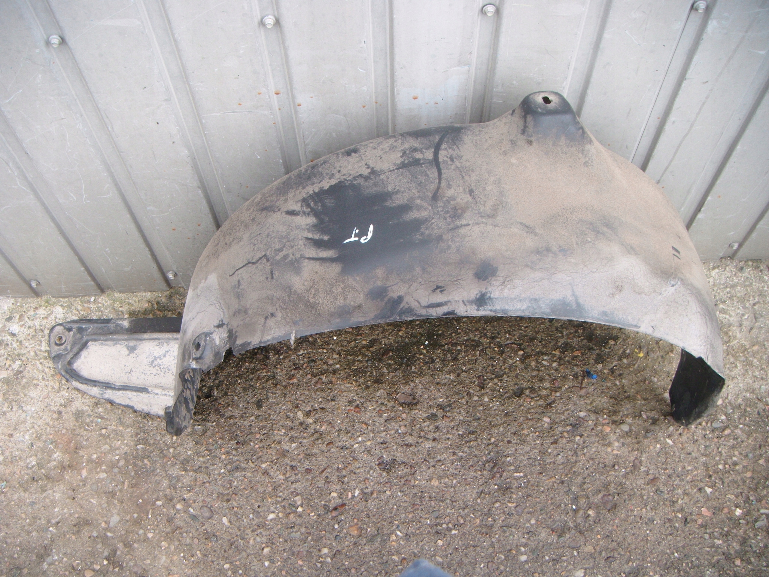 PEUGEOT 207 SW 08-12 NADKOLE PRAWY TYŁ